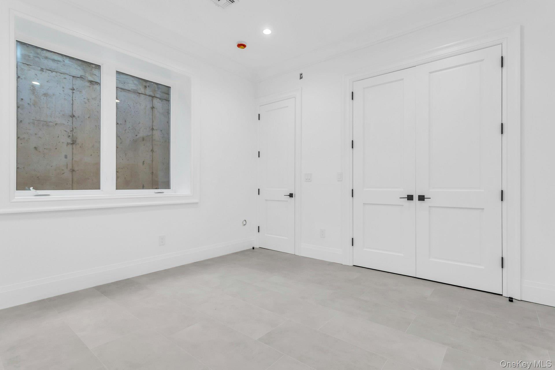 80 The Oaks, Roslyn Estates, NY 11576