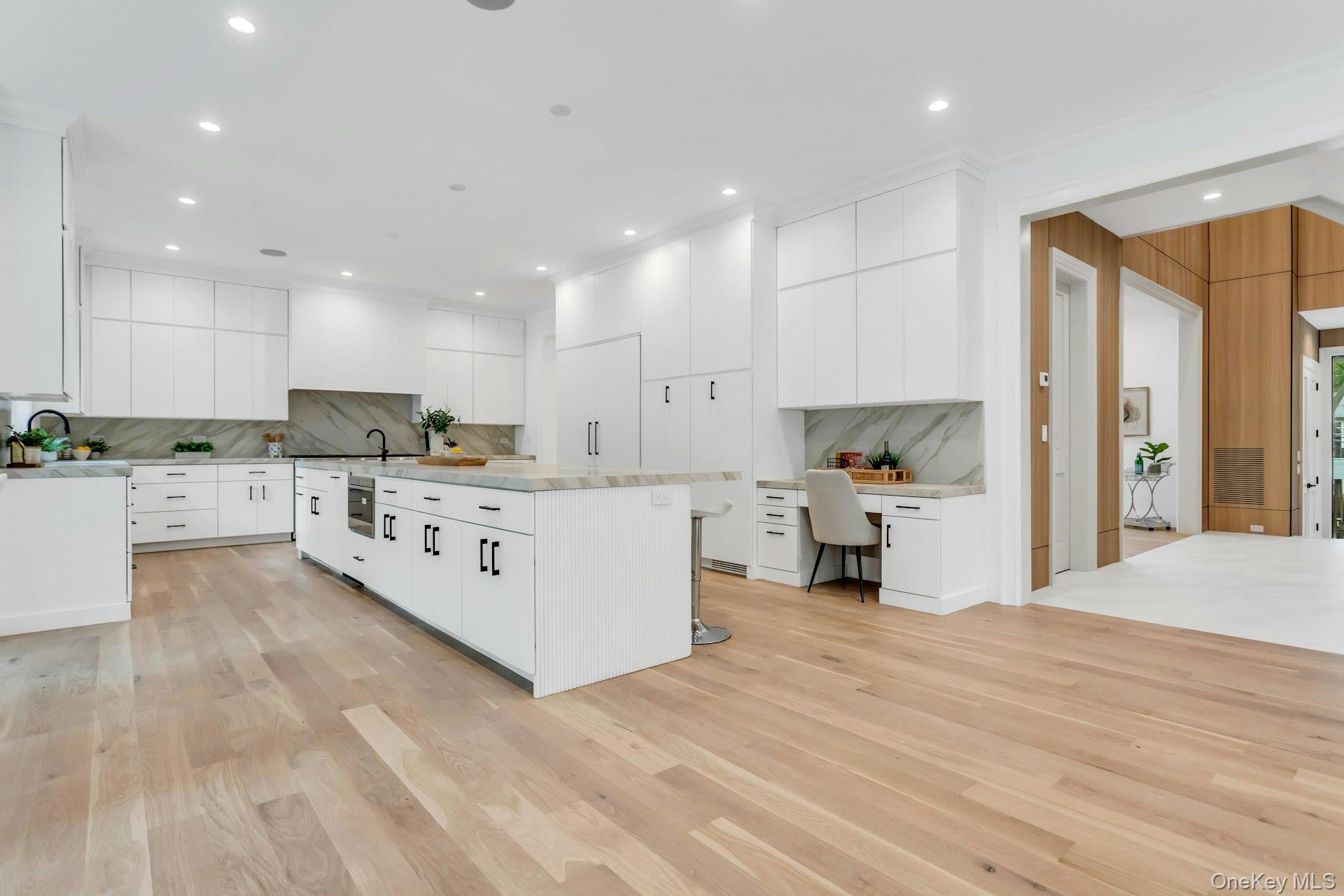 80 The Oaks, Roslyn Estates, NY 11576