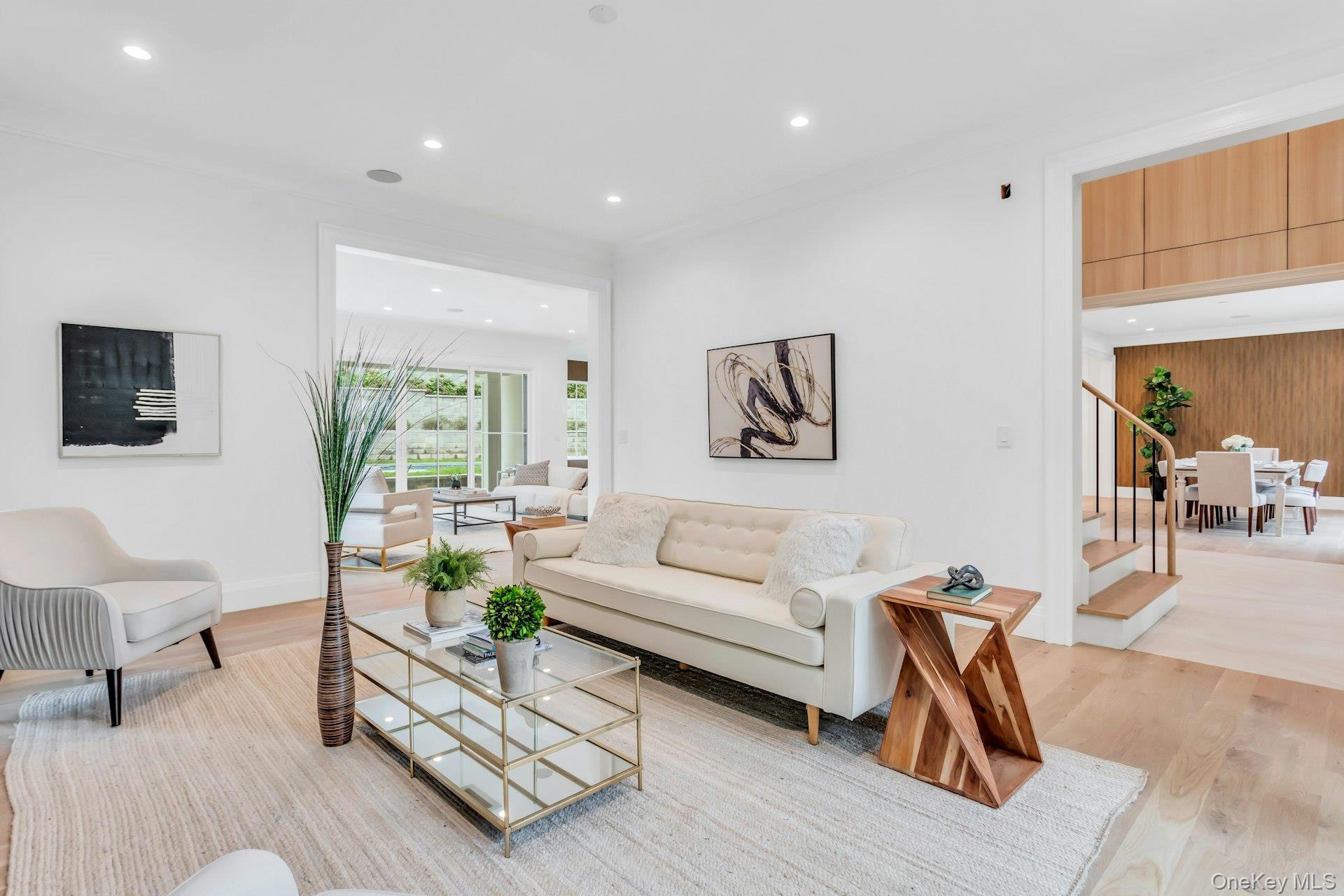 80 The Oaks, Roslyn Estates, NY 11576