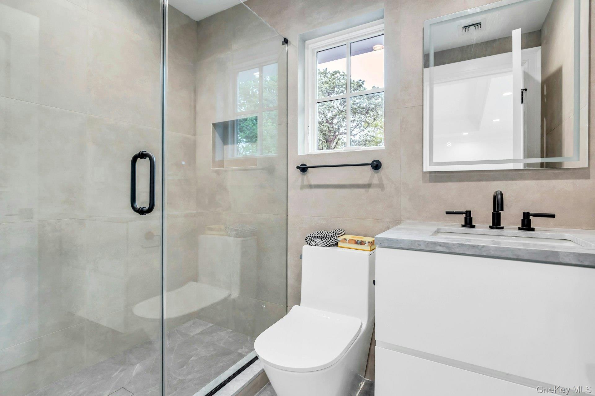 80 The Oaks, Roslyn Estates, NY 11576