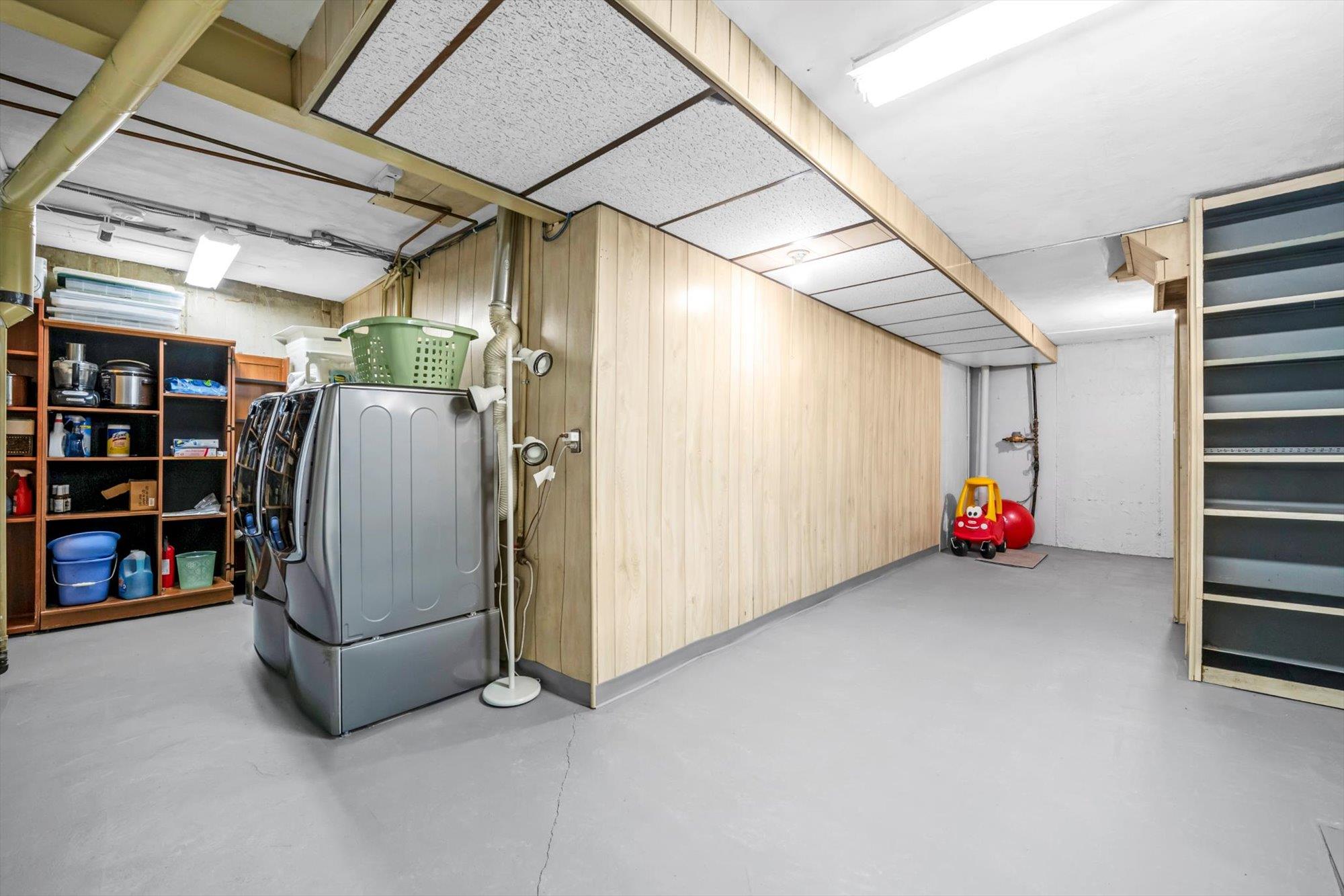 143-07 Rose Avenue, Flushing, NY 11355