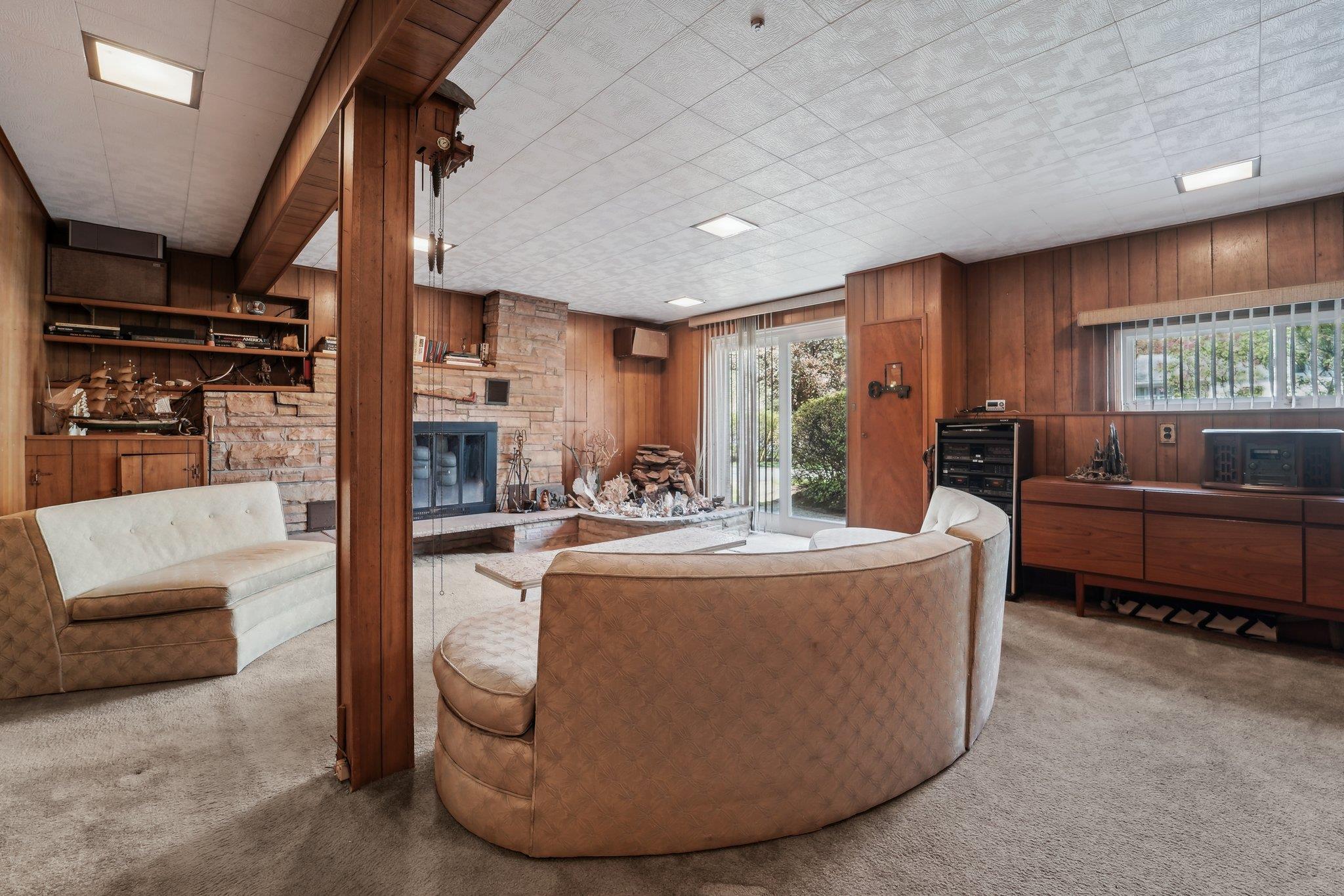 103 S Nauraushaun Road, Pearl River, NY 10965