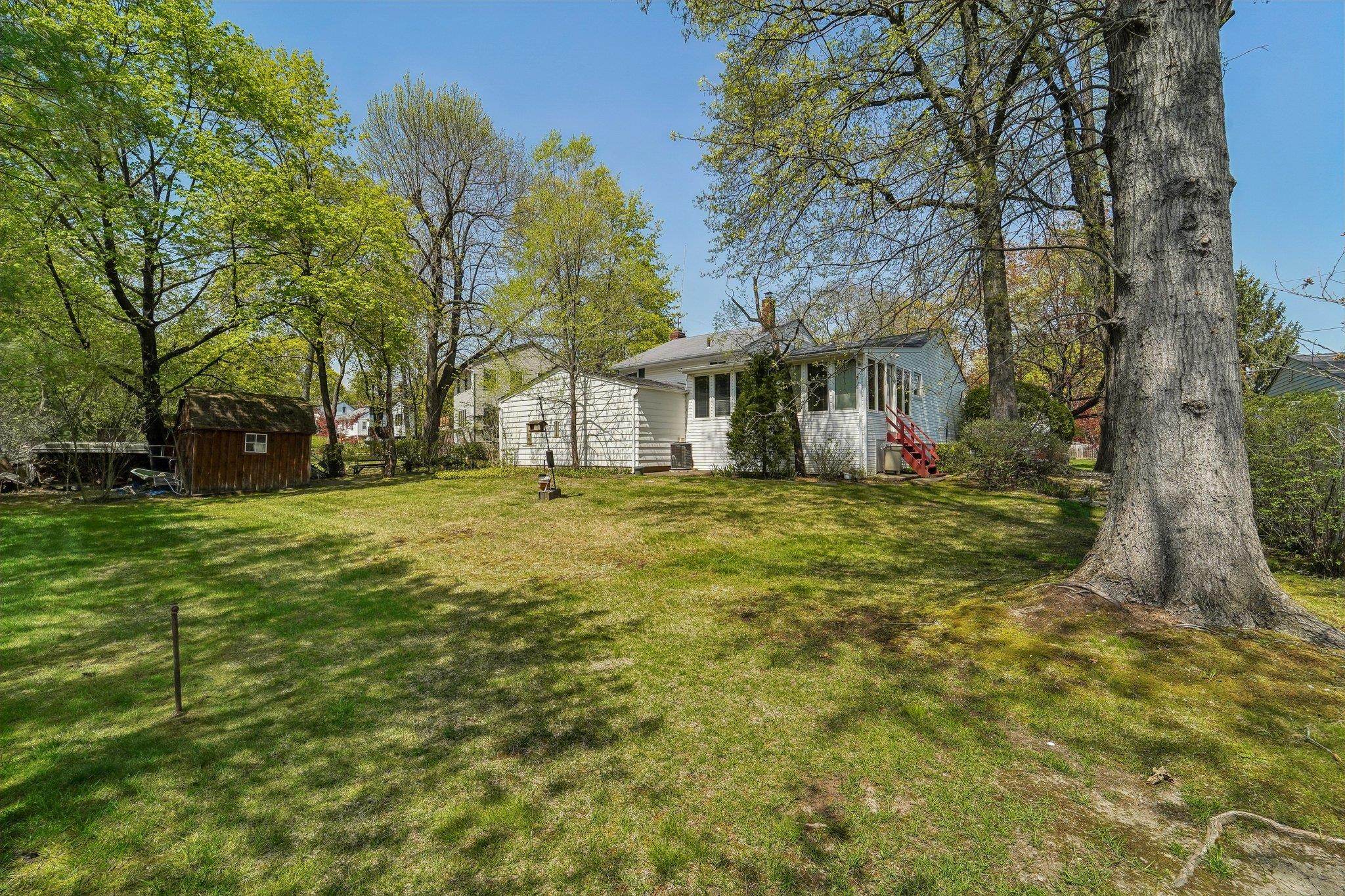 103 S Nauraushaun Road, Pearl River, NY 10965