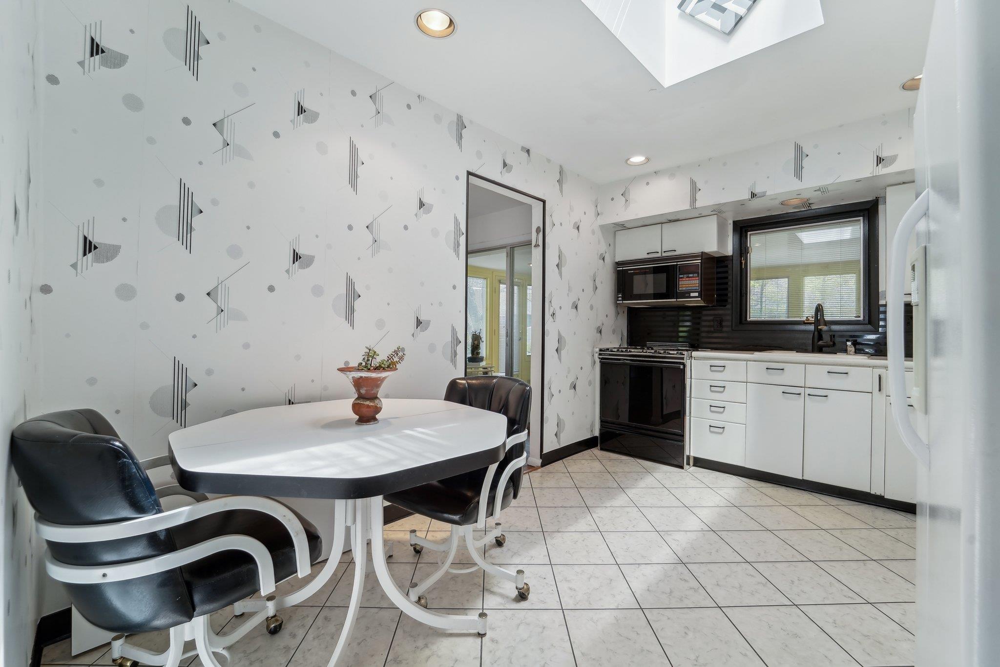 103 S Nauraushaun Road, Pearl River, NY 10965