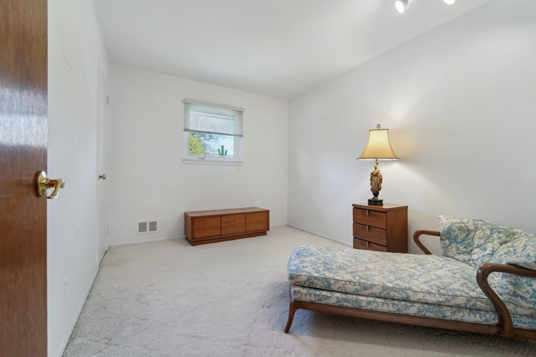 103 S Nauraushaun Road, Pearl River, NY 10965