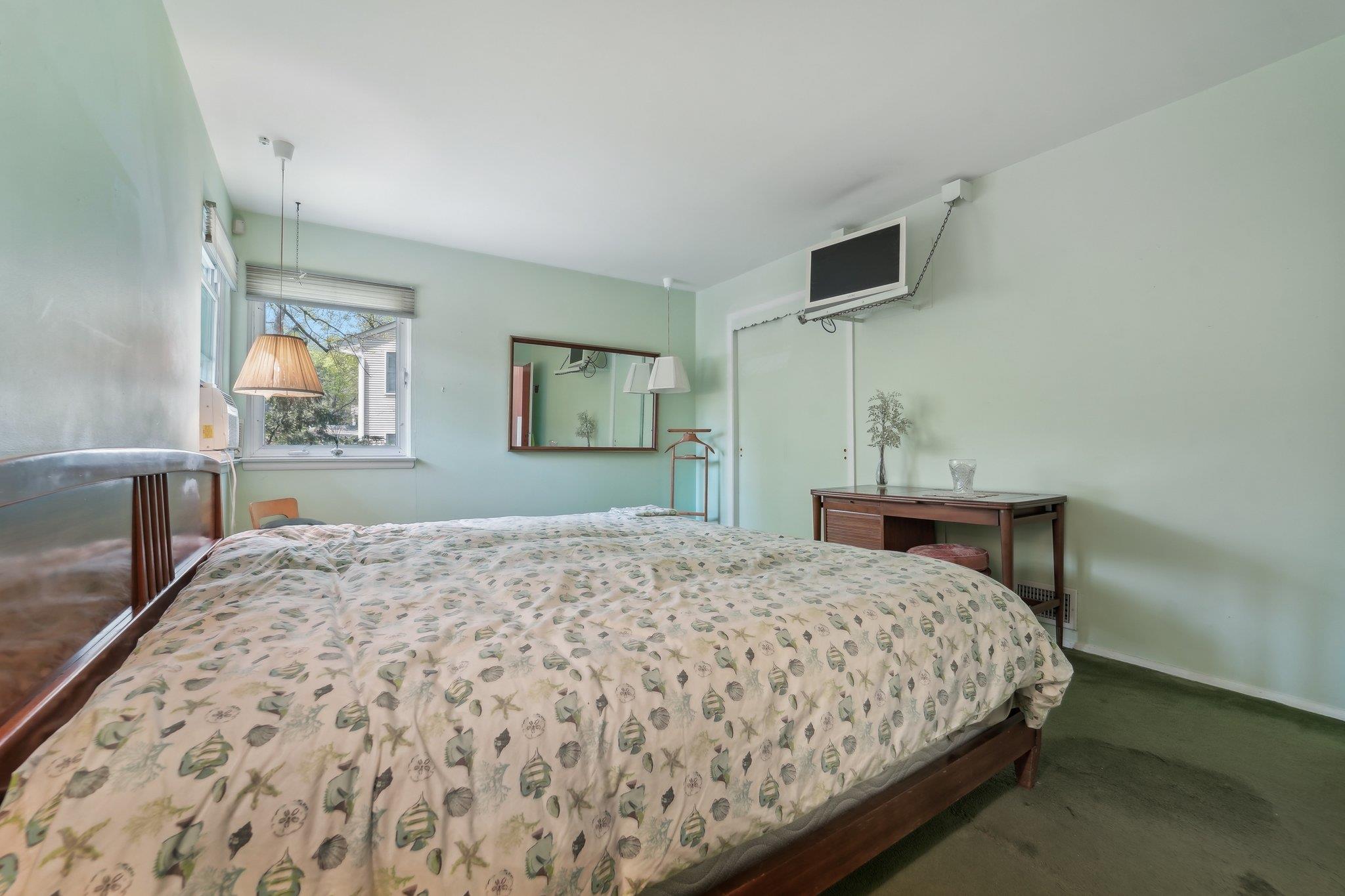 103 S Nauraushaun Road, Pearl River, NY 10965