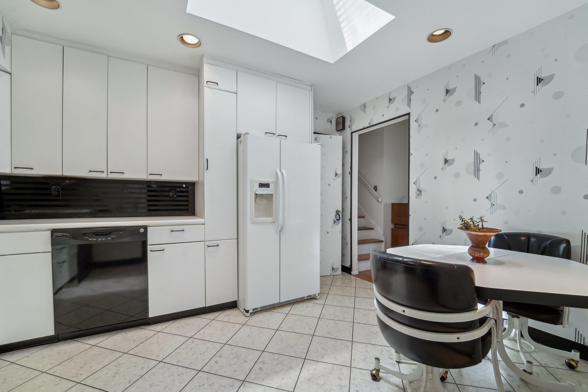 103 S Nauraushaun Road, Pearl River, NY 10965