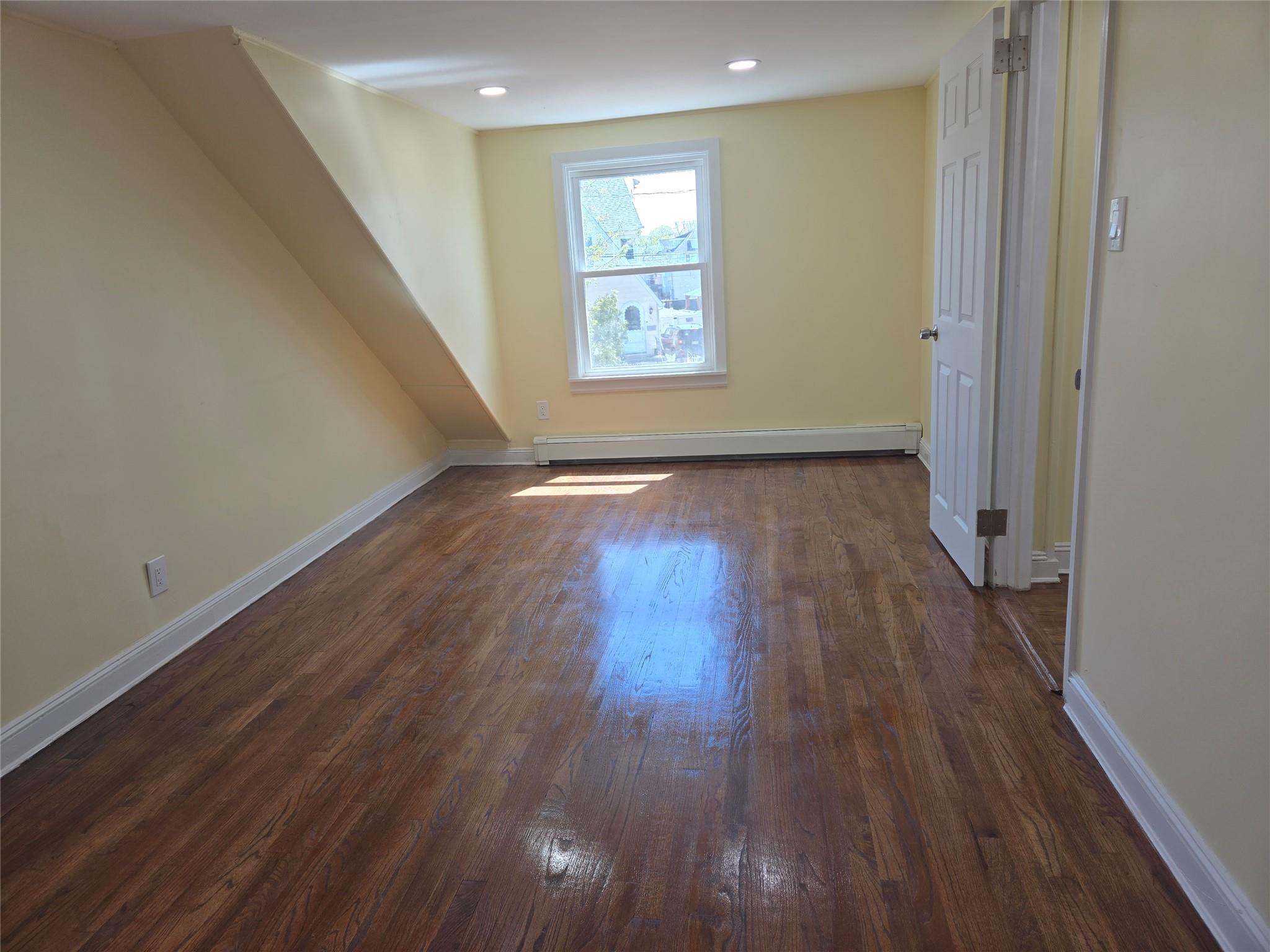 179 Fairlawn Ave, West Hempstead, NY 11552