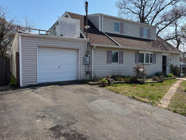 2 Copiague Place, Copiague, NY 11726