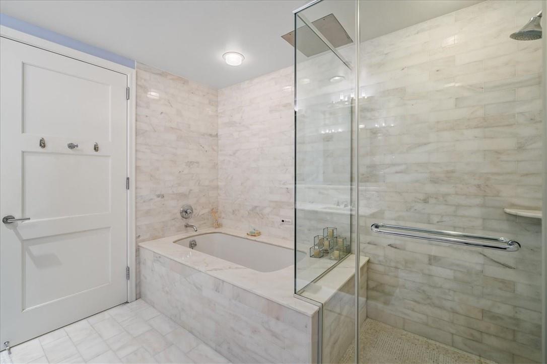 5 Renaissance Square # 28G, White Plains, NY 10601