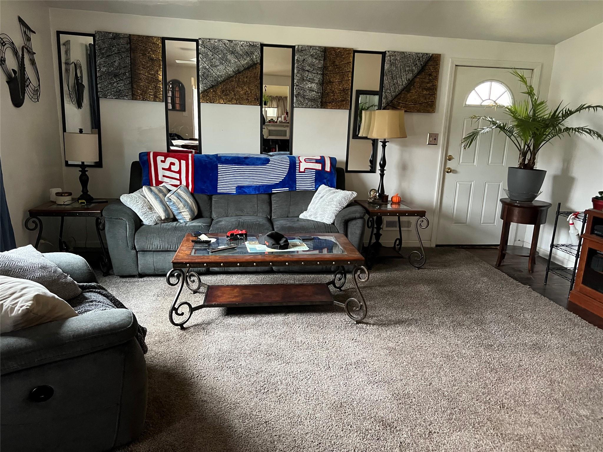 76 Samuel Street, Ronkonkoma, NY 11779