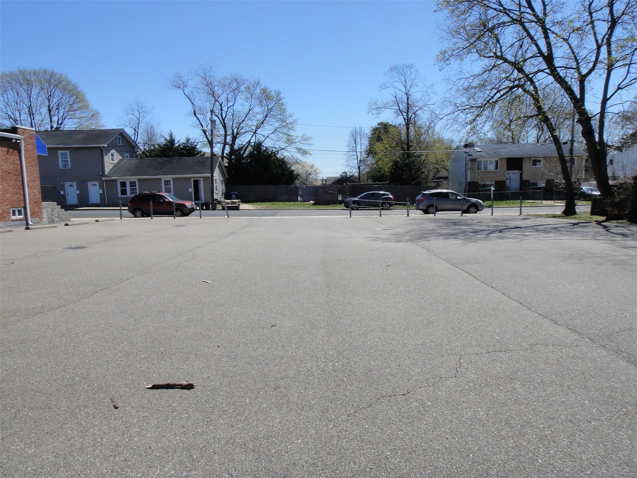 109 Carleton, Central Islip, NY 11722