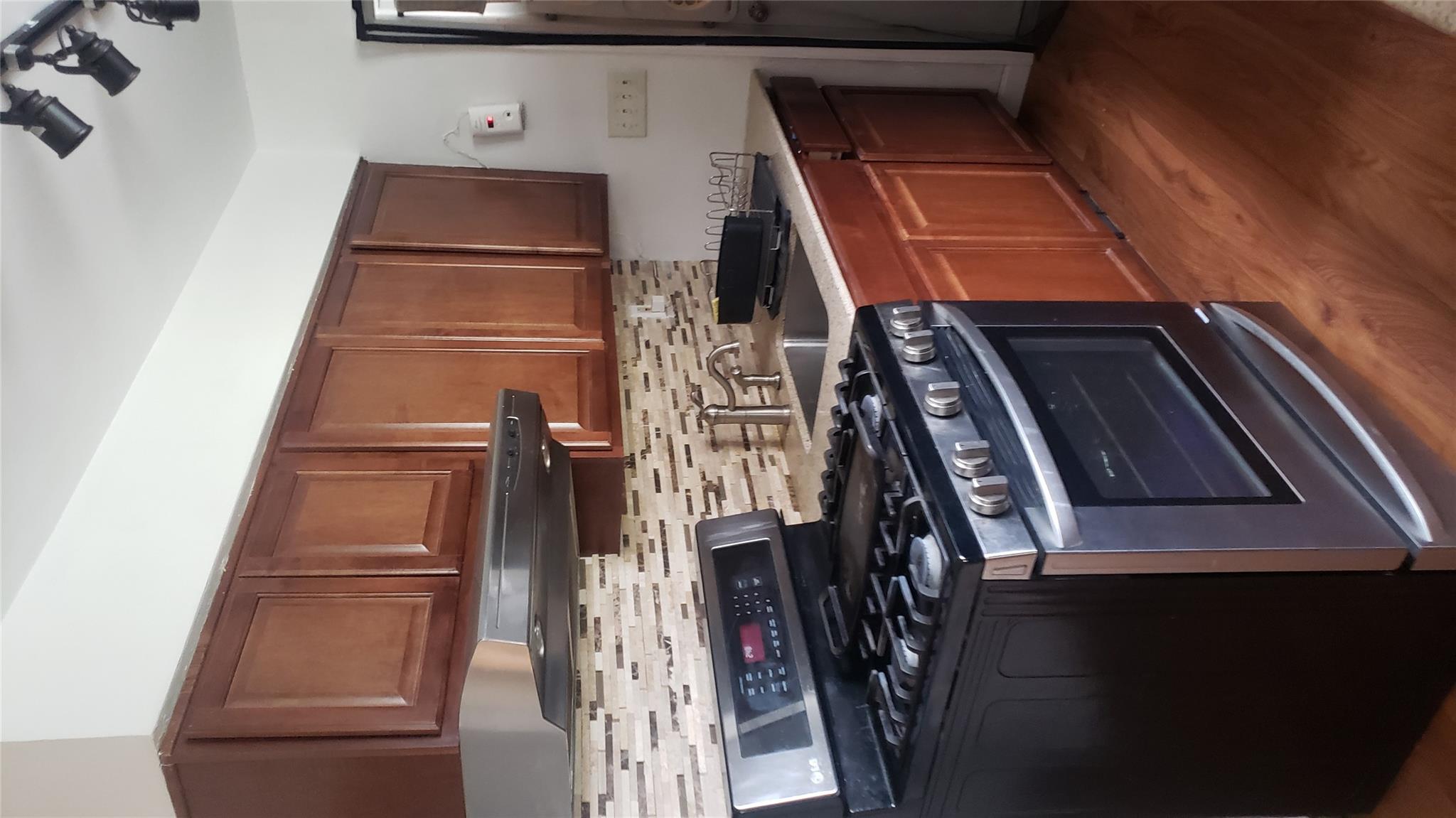 2261 Story Avenue, Bronx, NY 10473