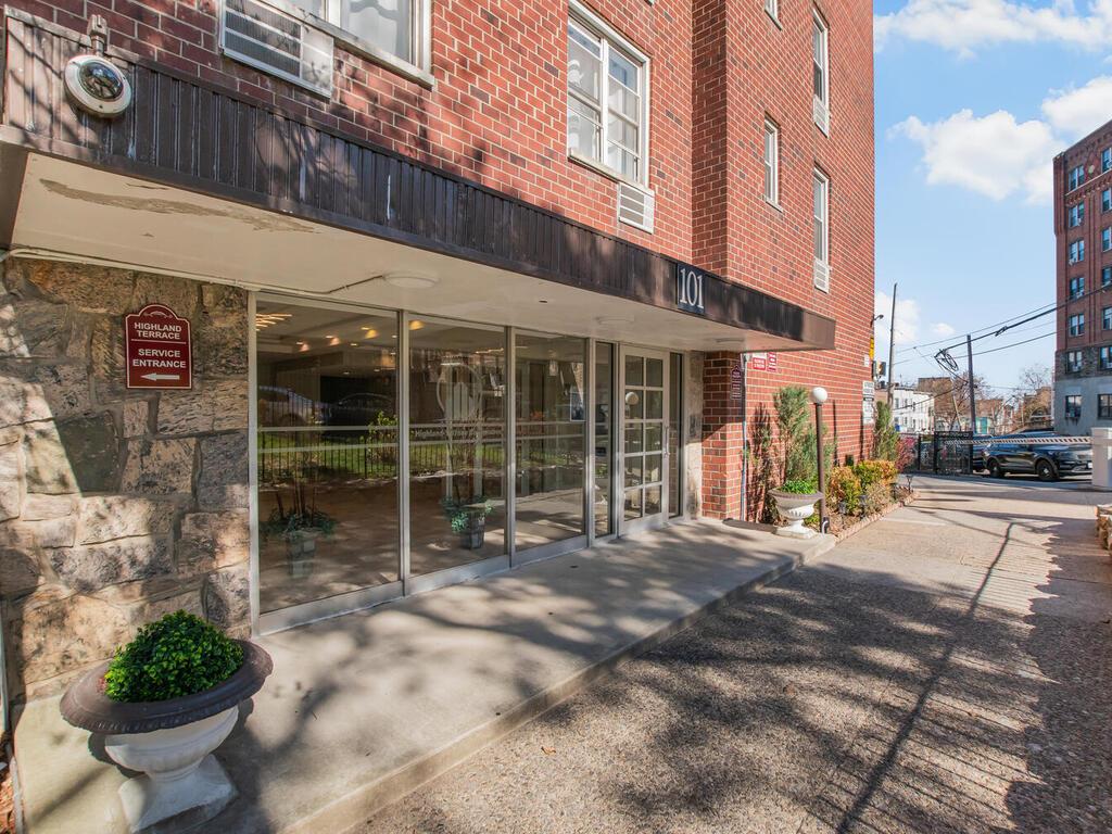 101 Highland Avenue # 4L, Yonkers, NY 10705