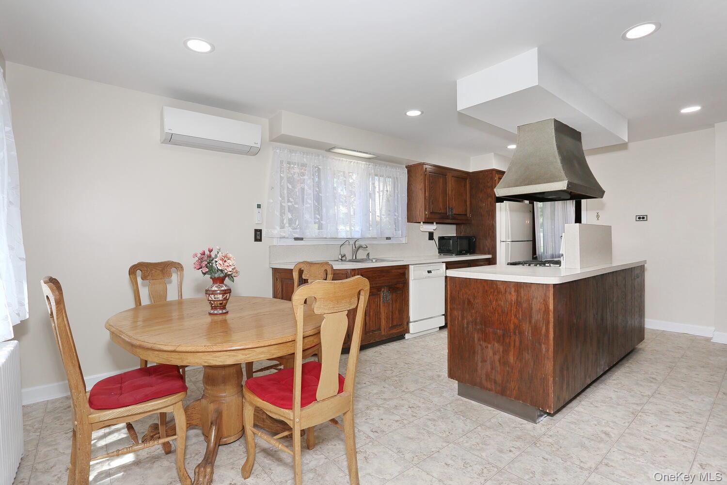 85 S Harrison Avenue, Congers, NY 10920