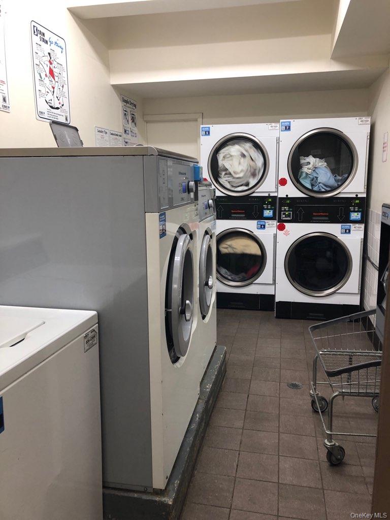 1296 Midland Avenue # E4, Yonkers, NY 10704