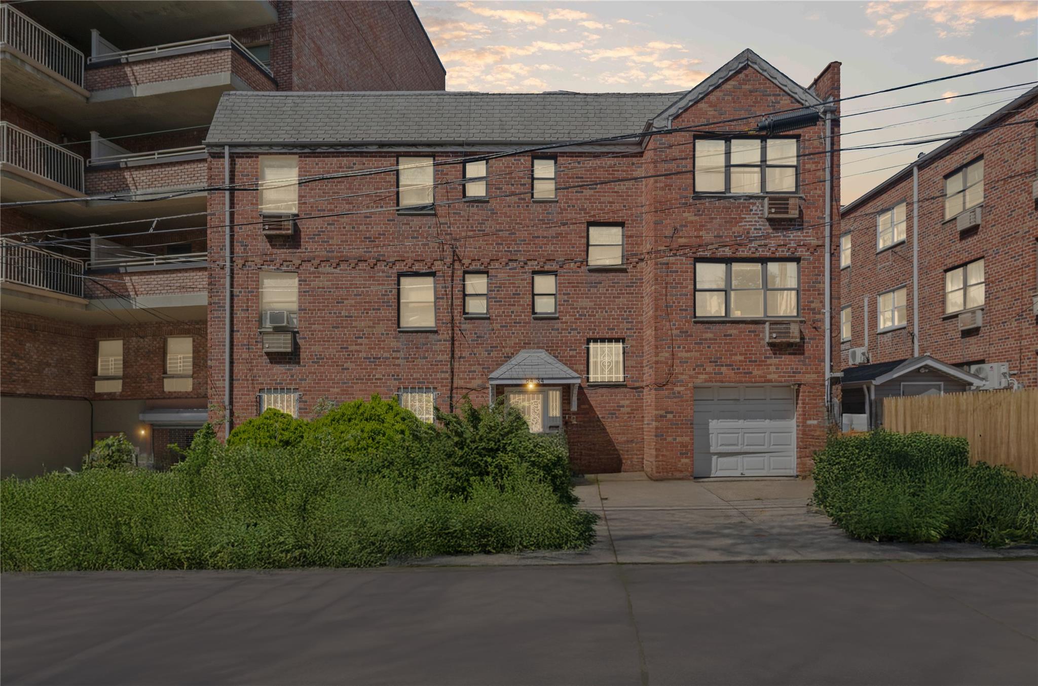 84-34 Smedley St, Briarwood, NY 11435