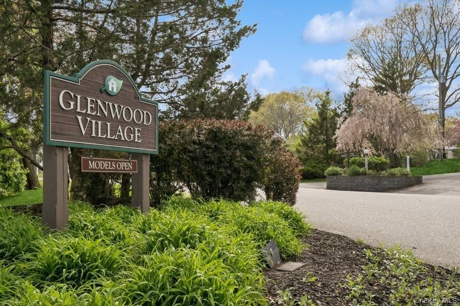 1661-364 Old Country Road Pondwood #364 Road, Riverhead, NY 11901