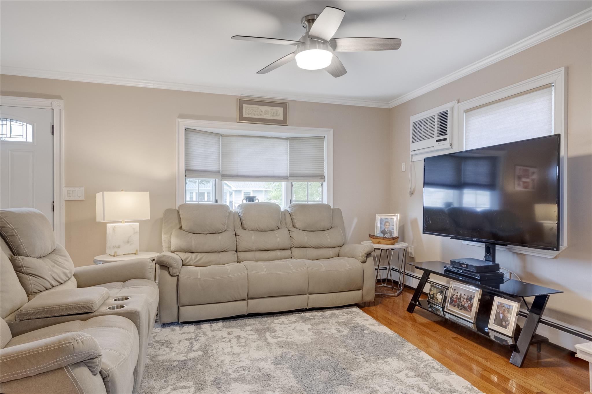 296 Jerome Avenue, Carle Place, NY 11514