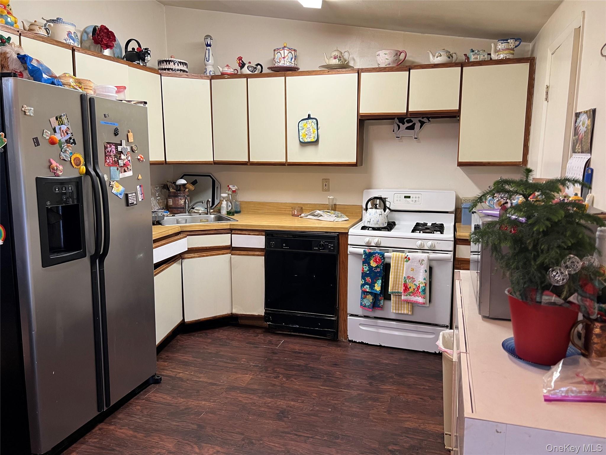 78 Samuel Street, Ronkonkoma, NY 11779