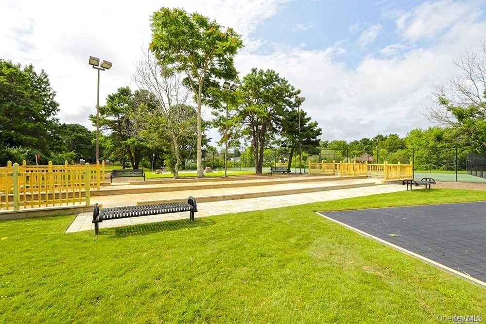 77 Village Circle W, Manorville, NY 11949