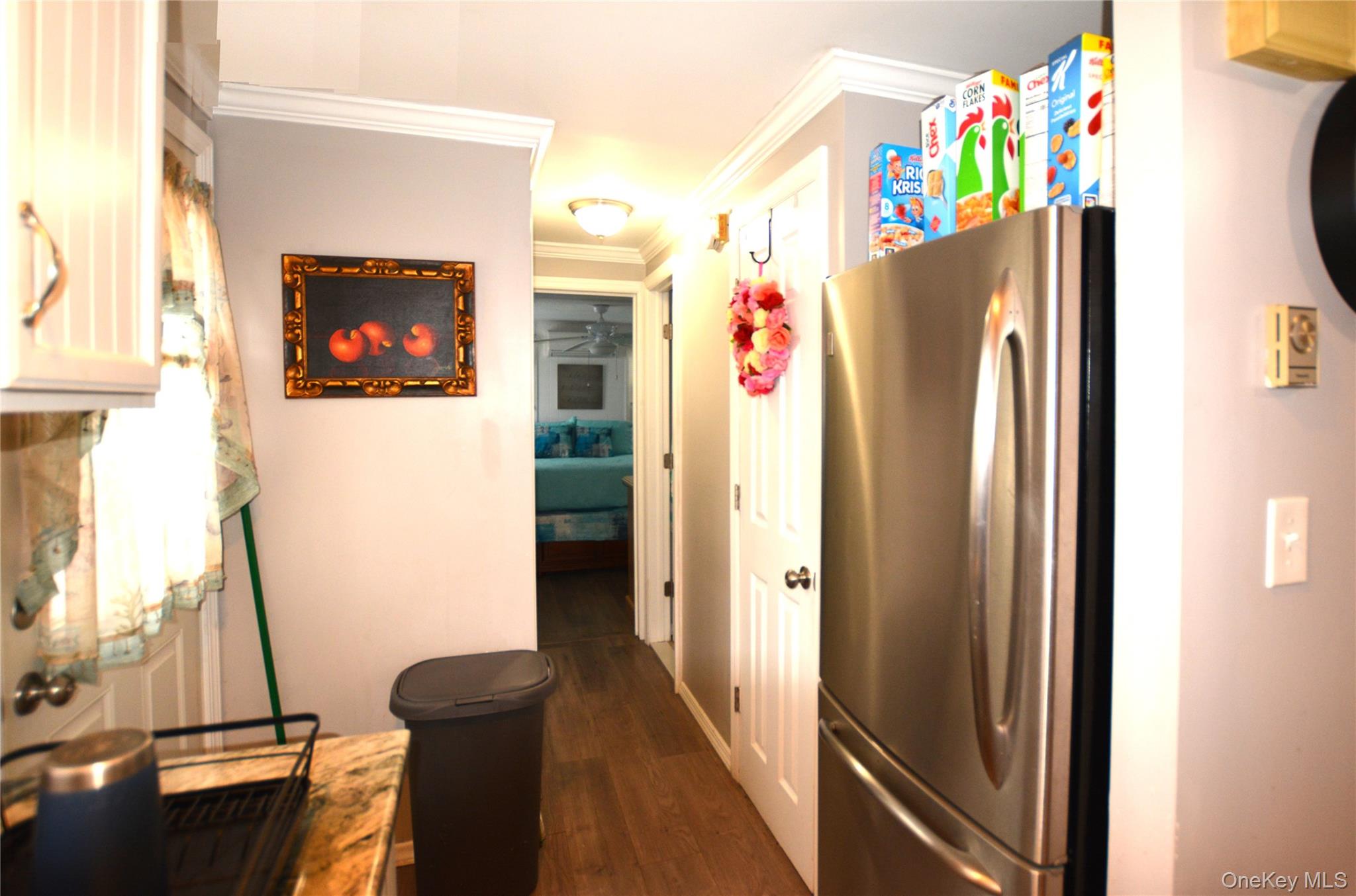 77 Village Circle W, Manorville, NY 11949