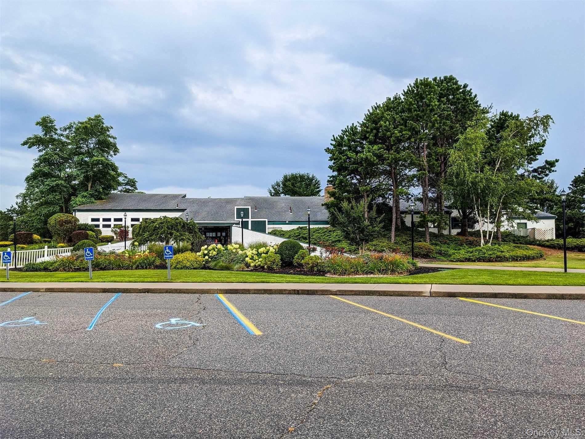 77 Village Circle W, Manorville, NY 11949