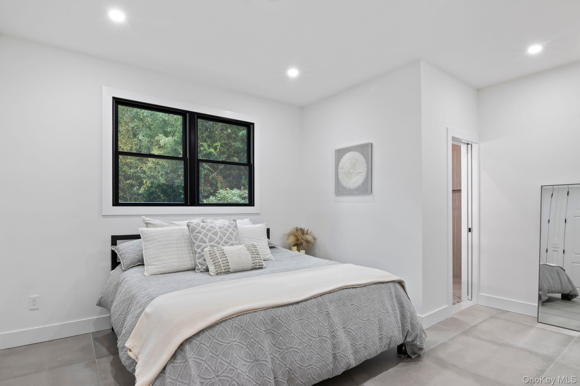 79 Brookhill Lane, Huntington, NY 11743