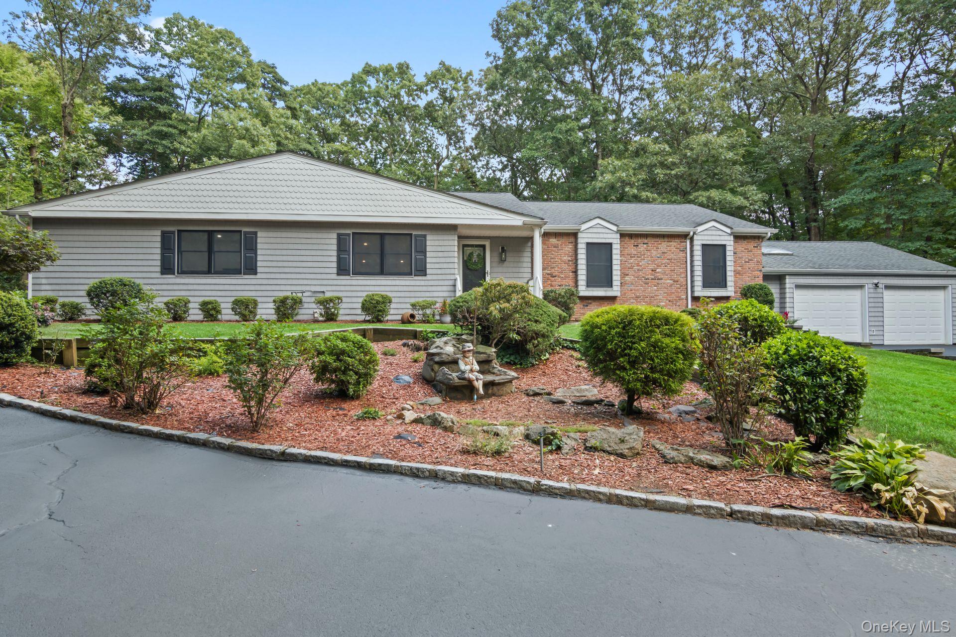 79 Brookhill Lane, Huntington, NY 11743