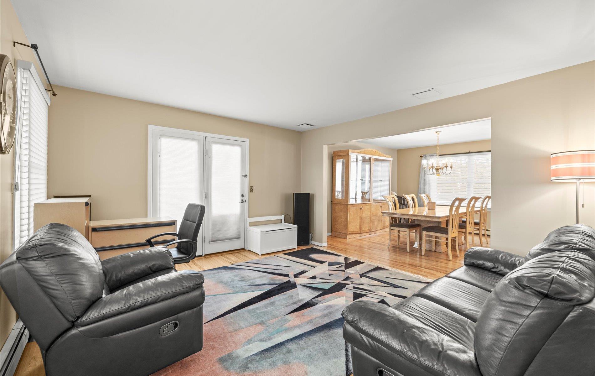 144 Kings Park Road, Commack, NY 11725