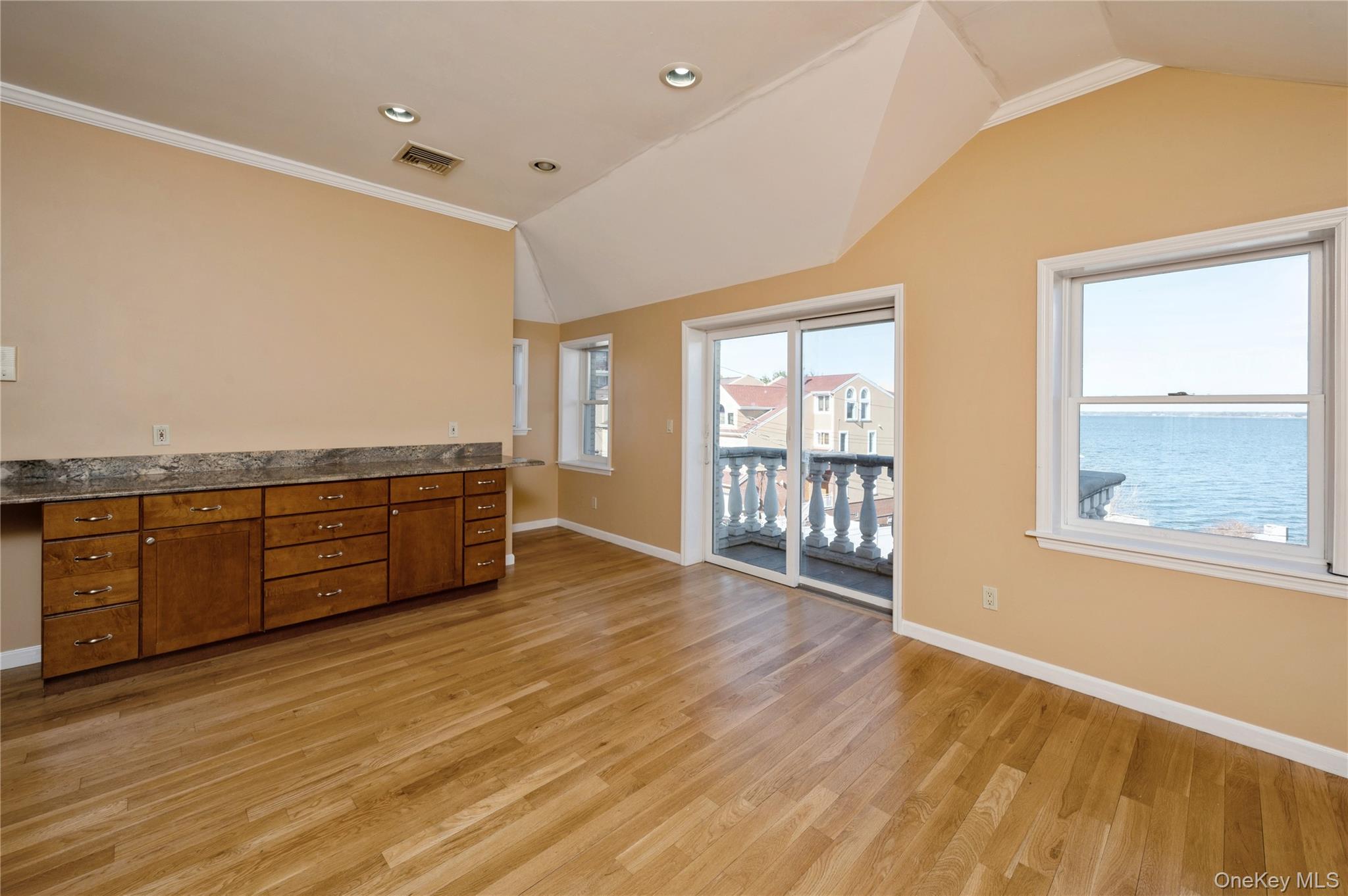 258A Longstreet Avenue, Bronx, NY 10465