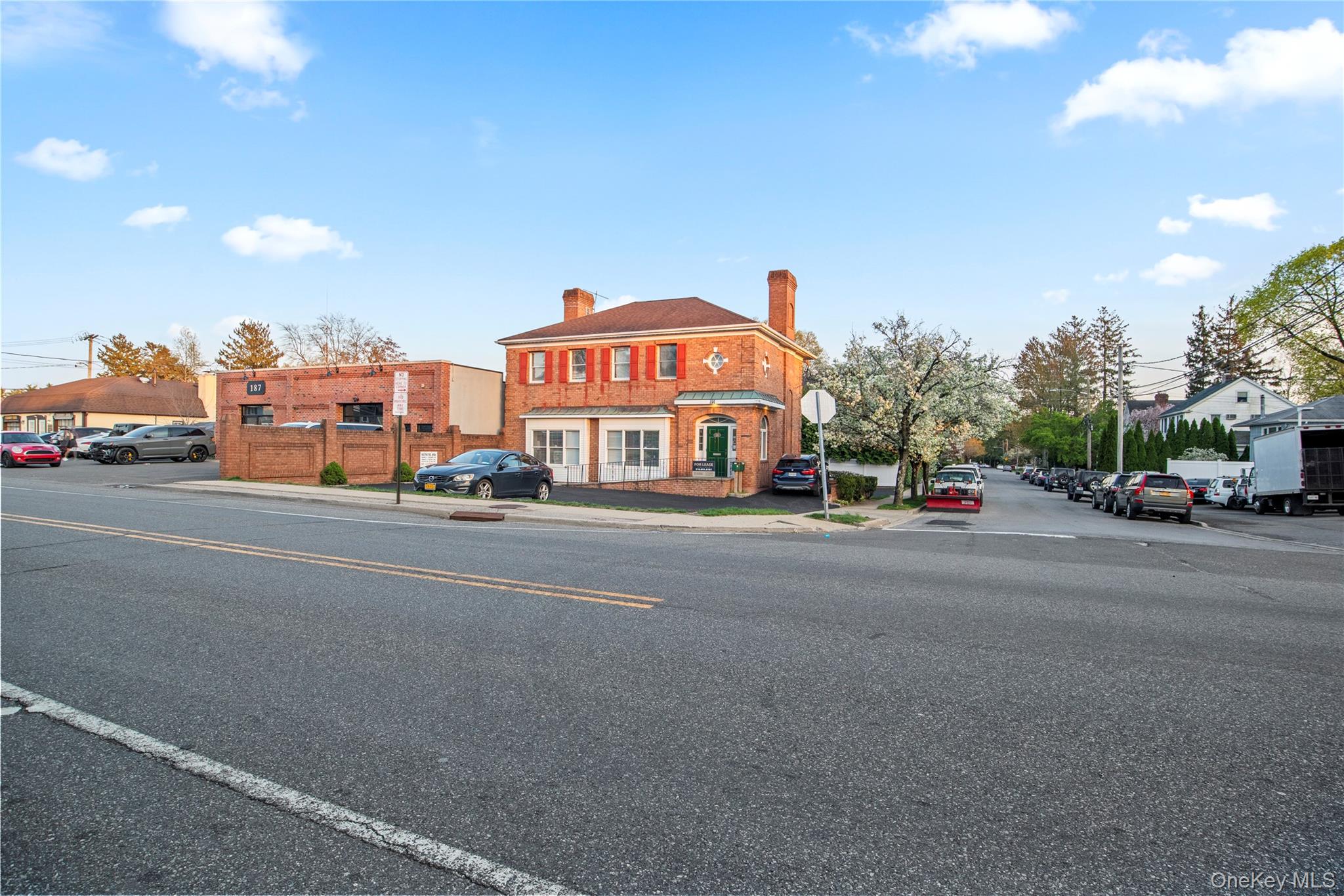 191 Forest Avenue, Locust Valley, NY 11560