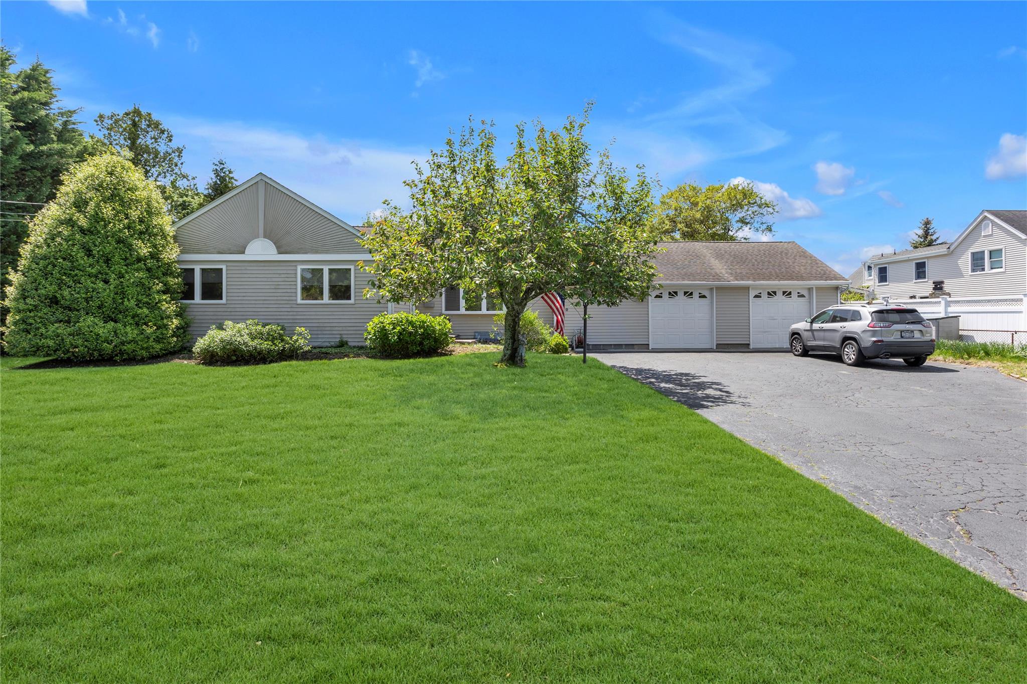 330 Scudder Avenue, Northport, NY 11768