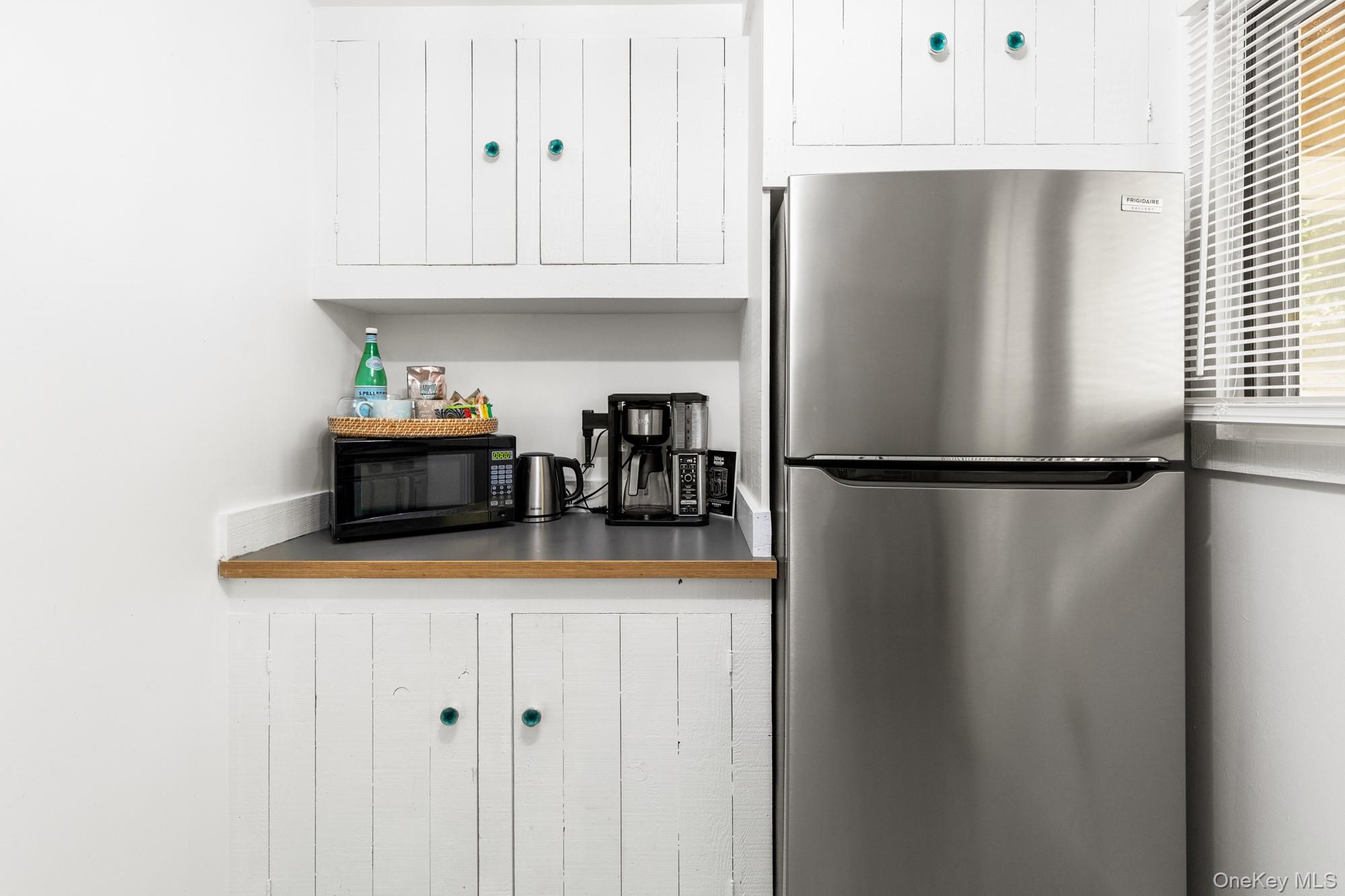 20 Norfolk Drive, Springs, NY 11937