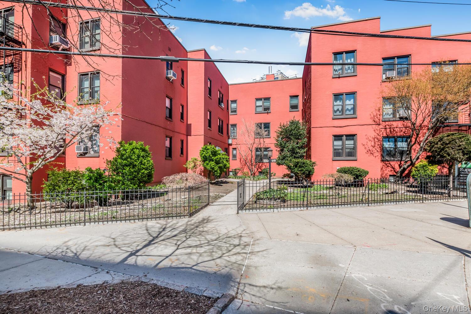 512 Kappock Street # 3J, Bronx, NY 10463