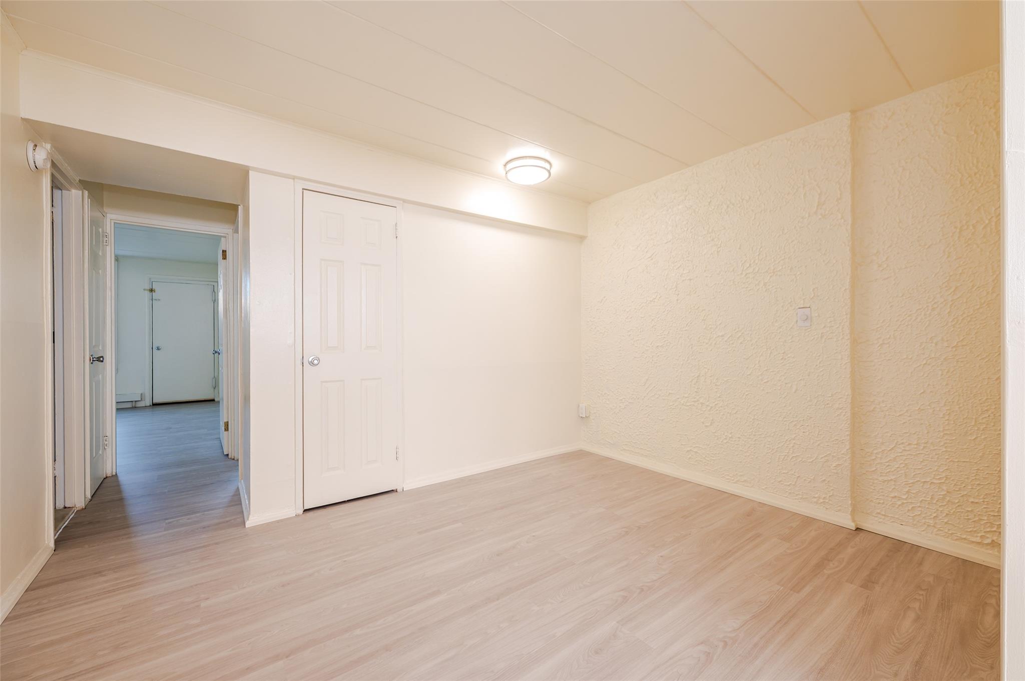 3 Duryea Place # 1C, Lynbrook, NY 11563