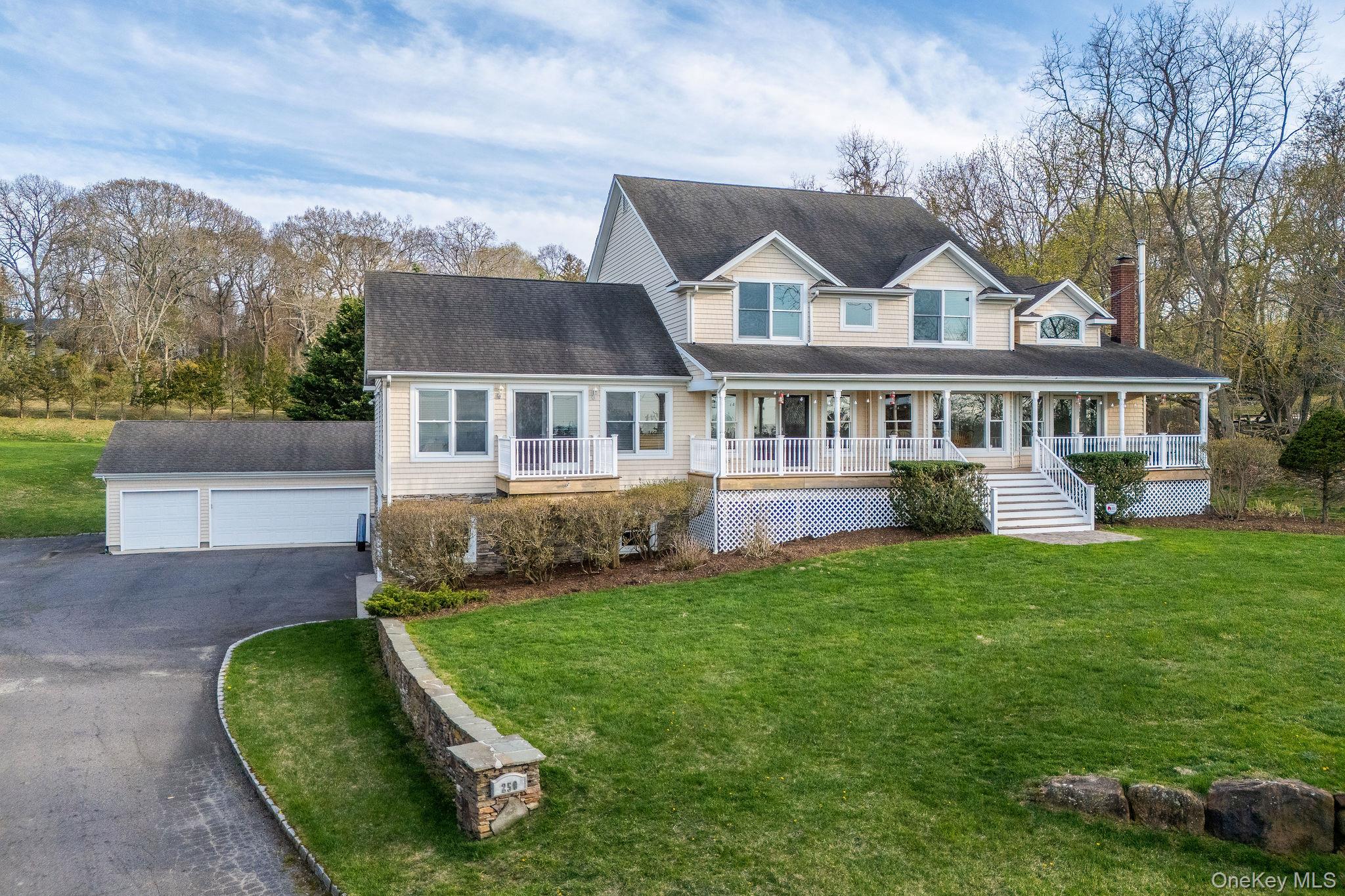 250 Naugles Drive, Mattituck, NY 11952