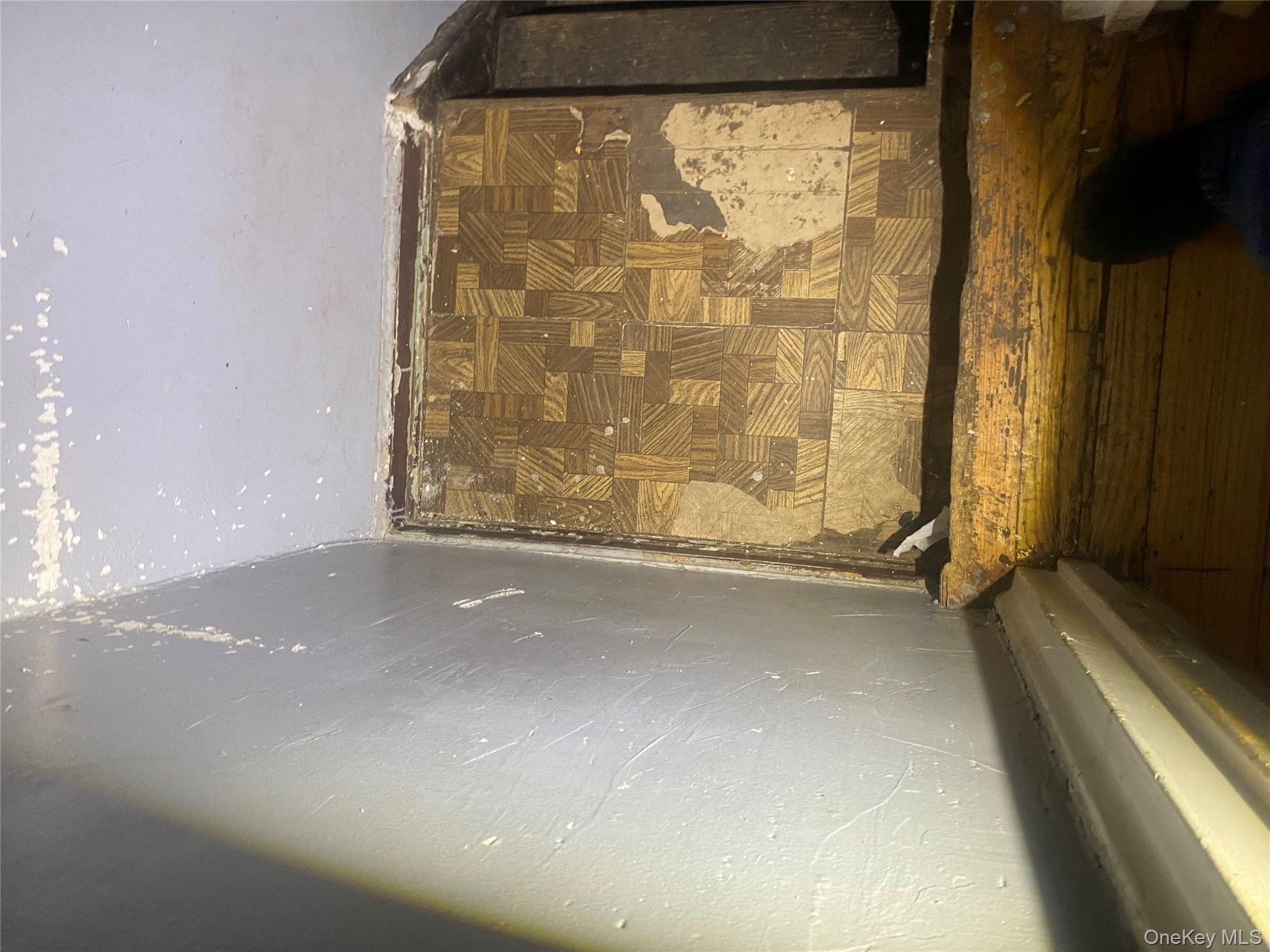 2713 Eastchester Road, Bronx, NY 10469