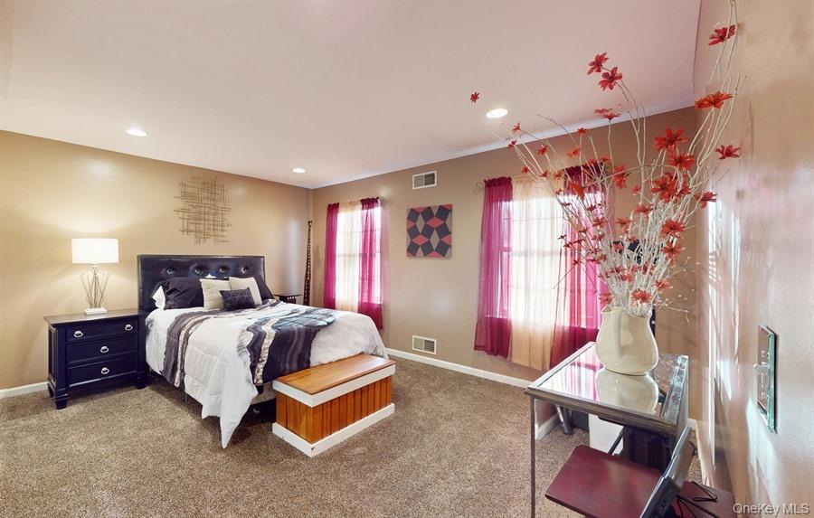 822 W Kaisertown Road, Montgomery, NY 12549