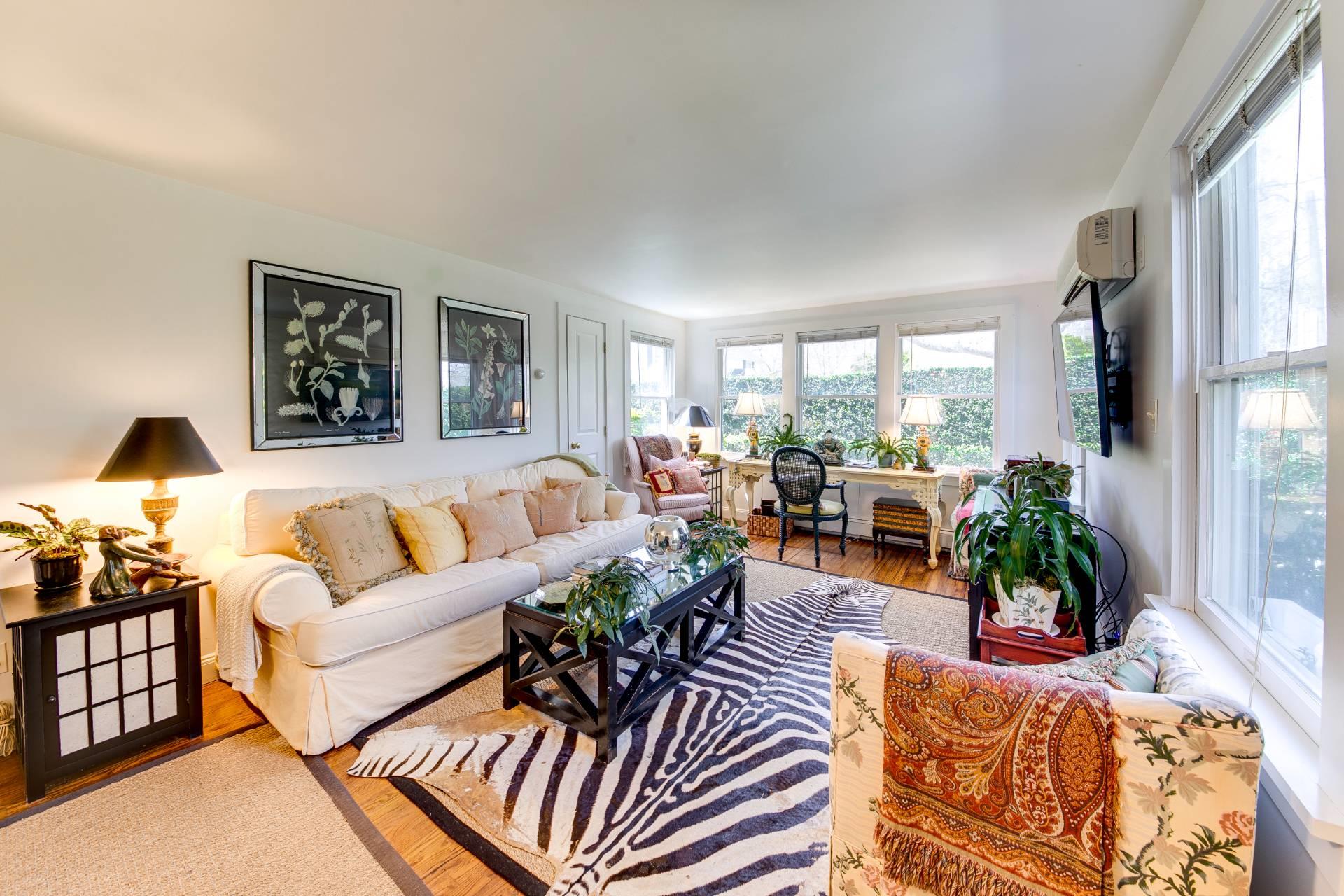 106 Meeting House Lane # C, Southampton, NY 11968