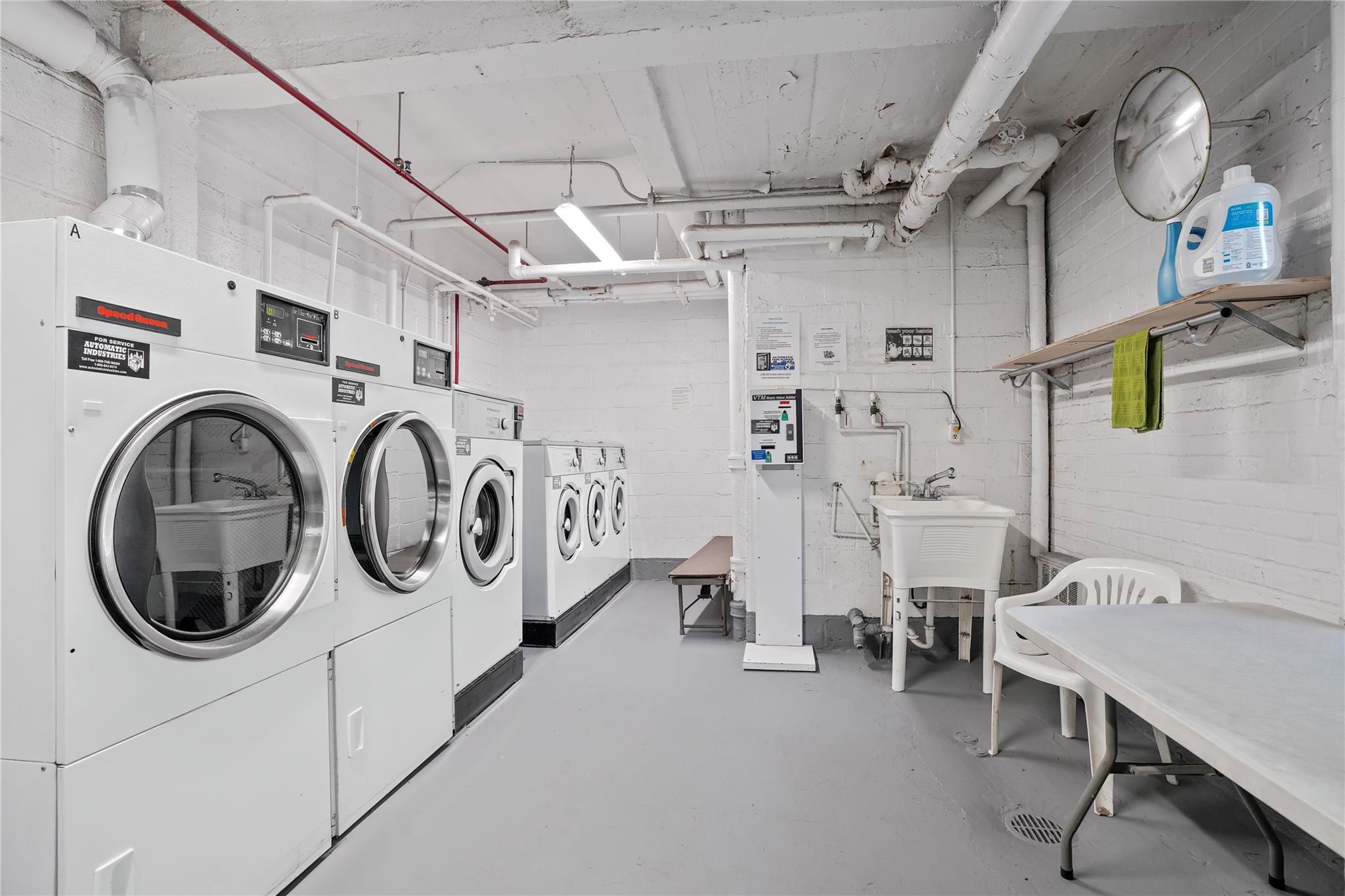 52-15 65 Place # 2A, Maspeth, NY 11378