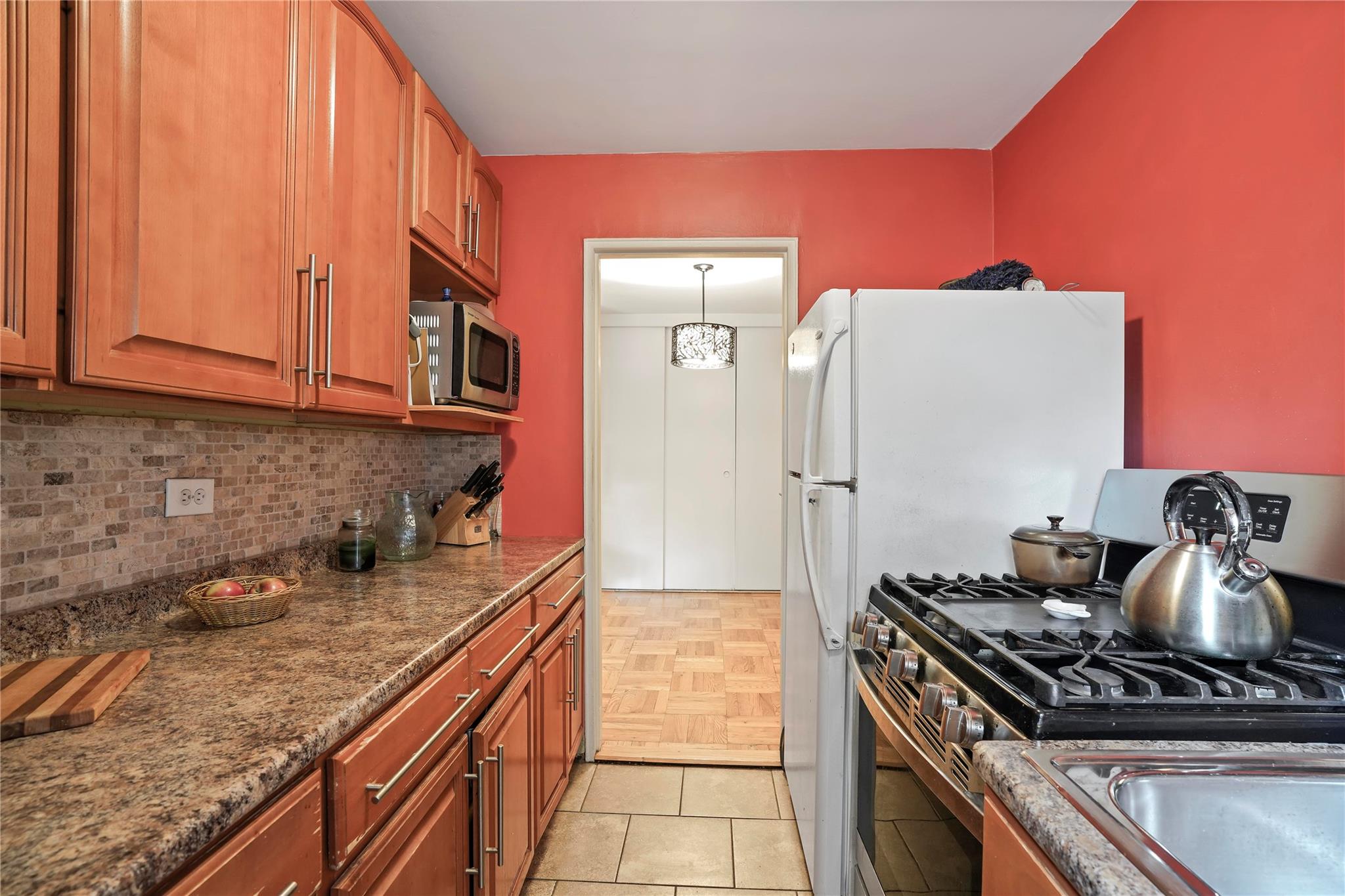 52-15 65 Place # 2A, Maspeth, NY 11378