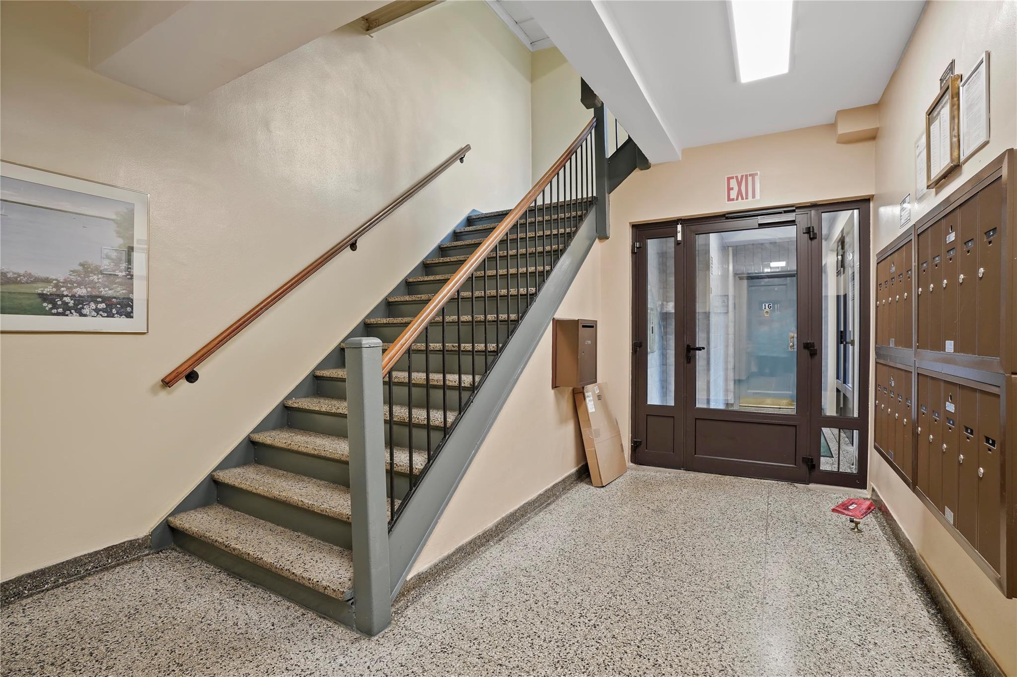 52-15 65 Place # 2A, Maspeth, NY 11378