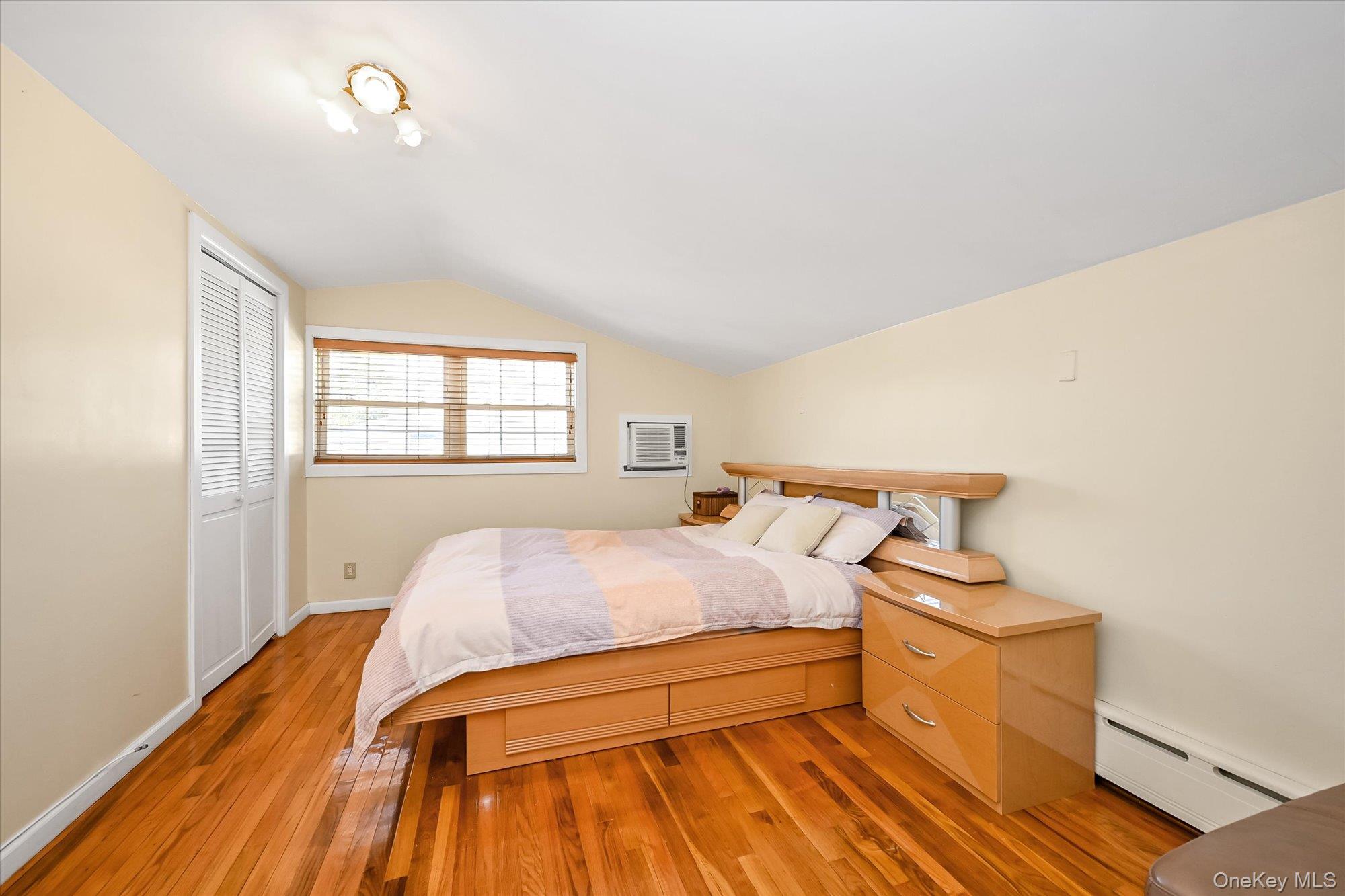 67-52 212th Street, Bayside, NY 11364