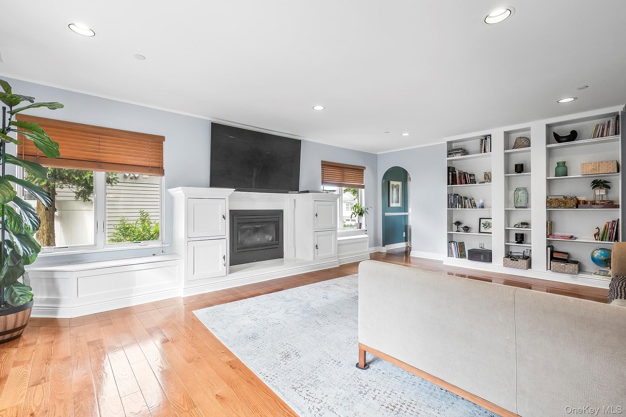 126 Lincoln Avenue E, West Harrison, NY 10604