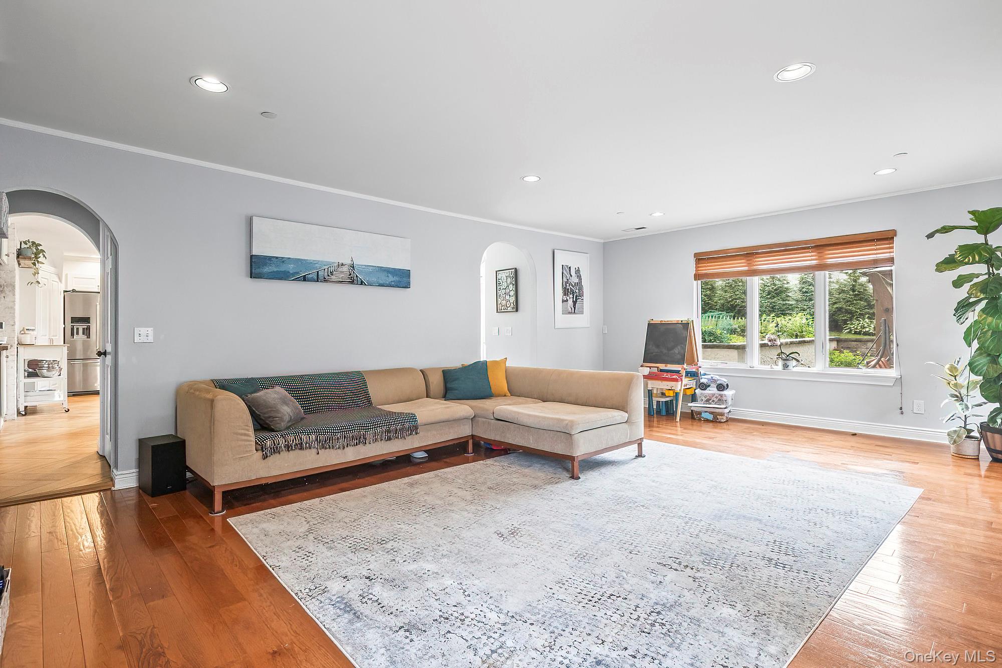 126 Lincoln Avenue E, West Harrison, NY 10604