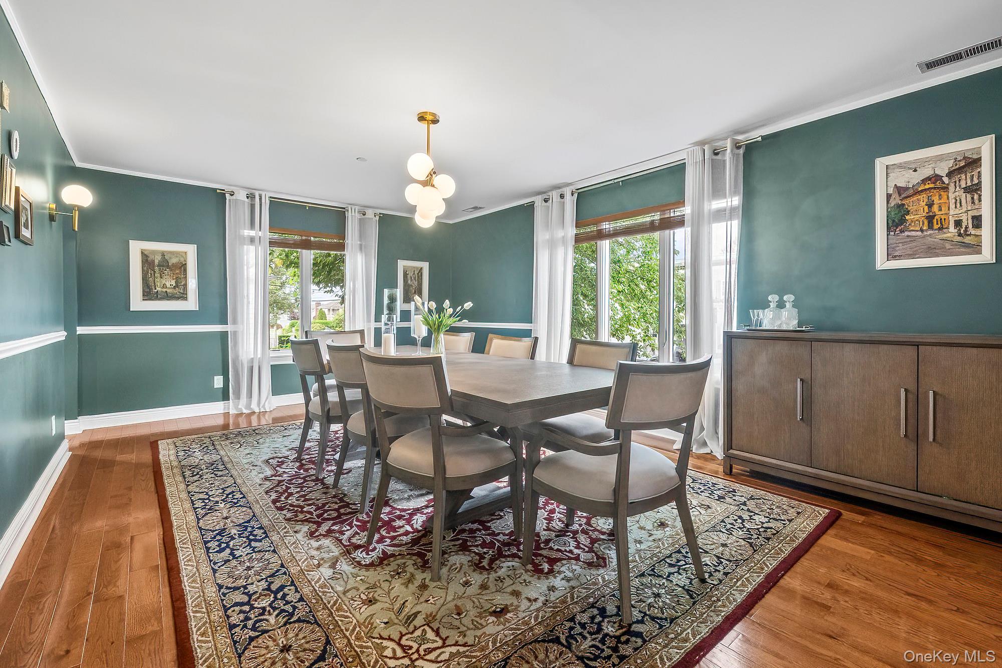 126 Lincoln Avenue E, West Harrison, NY 10604