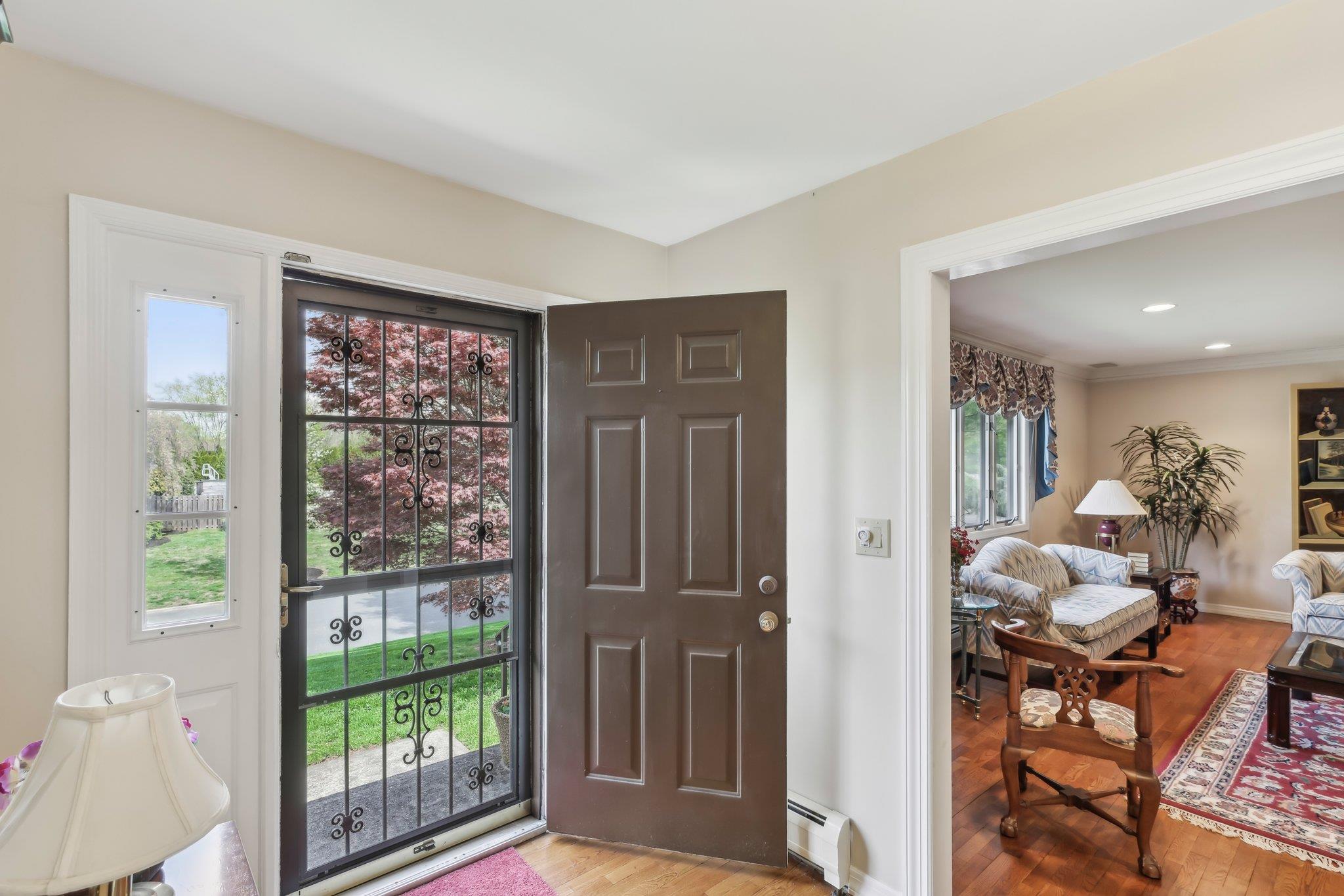 25 Sasson Terrace, Valley Cottage, NY 10989