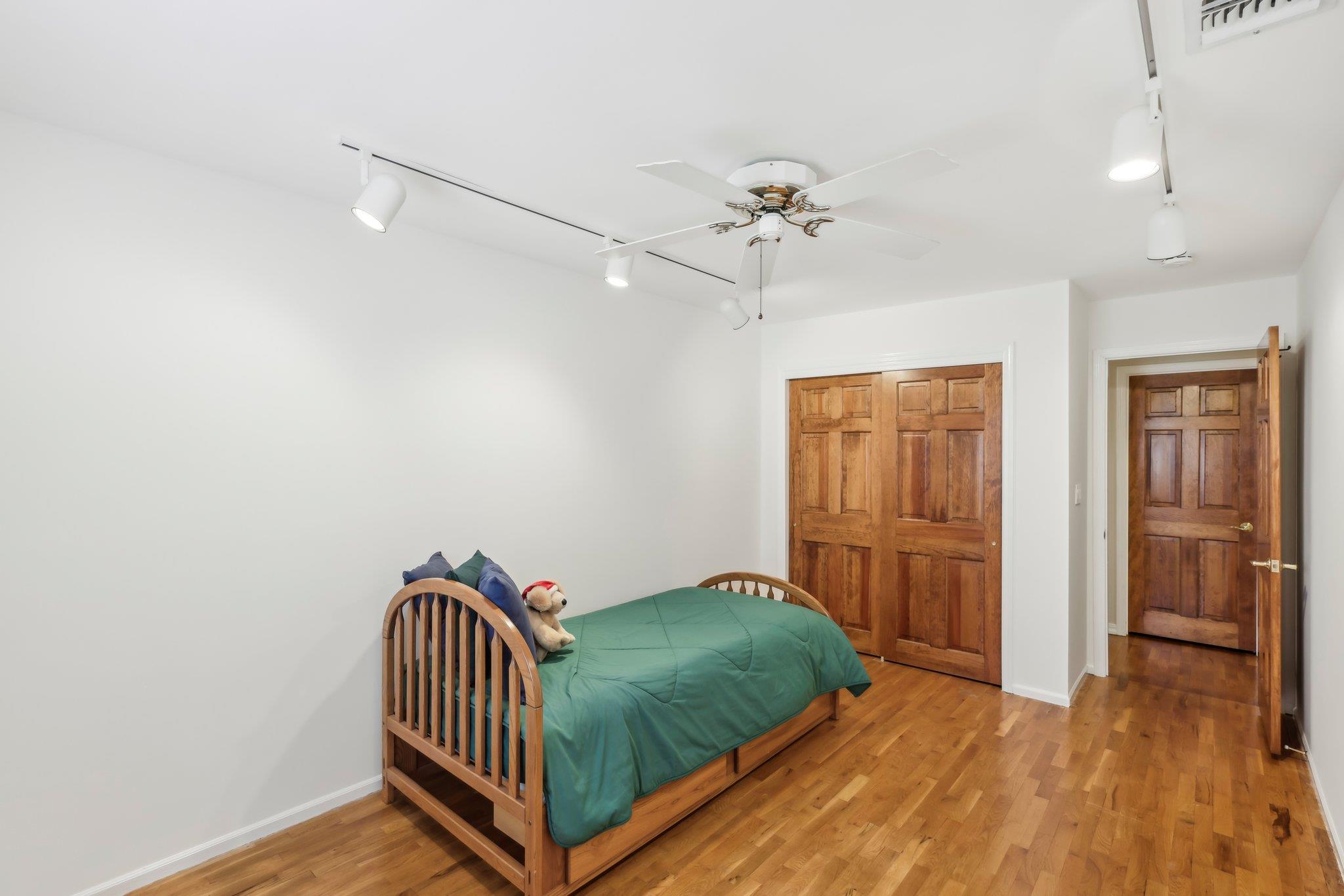 25 Sasson Terrace, Valley Cottage, NY 10989