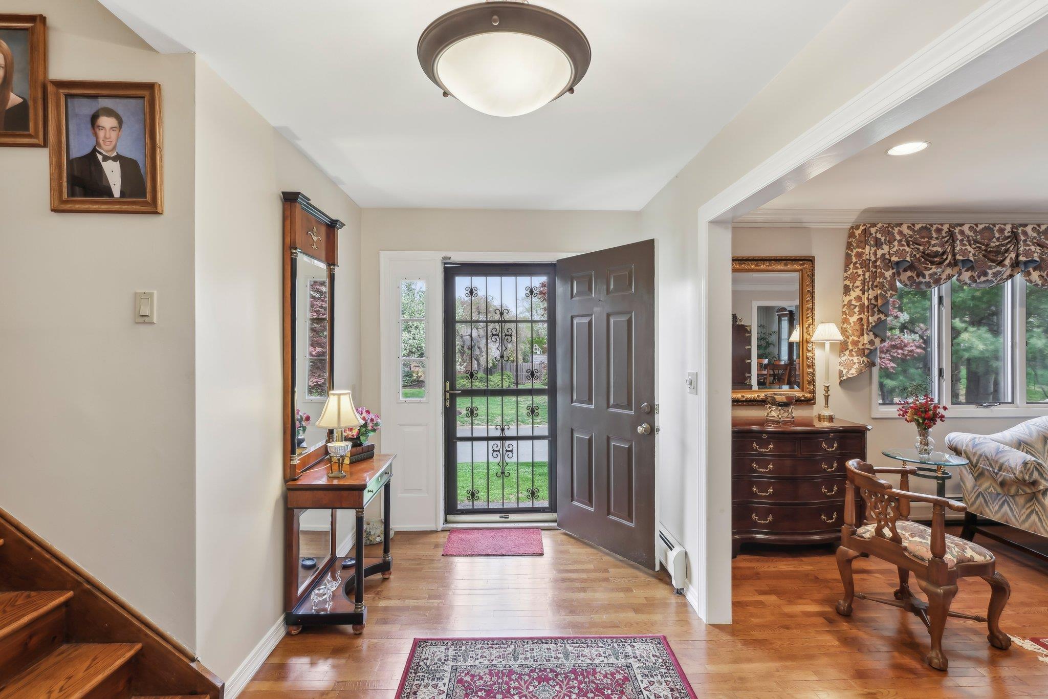 25 Sasson Terrace, Valley Cottage, NY 10989
